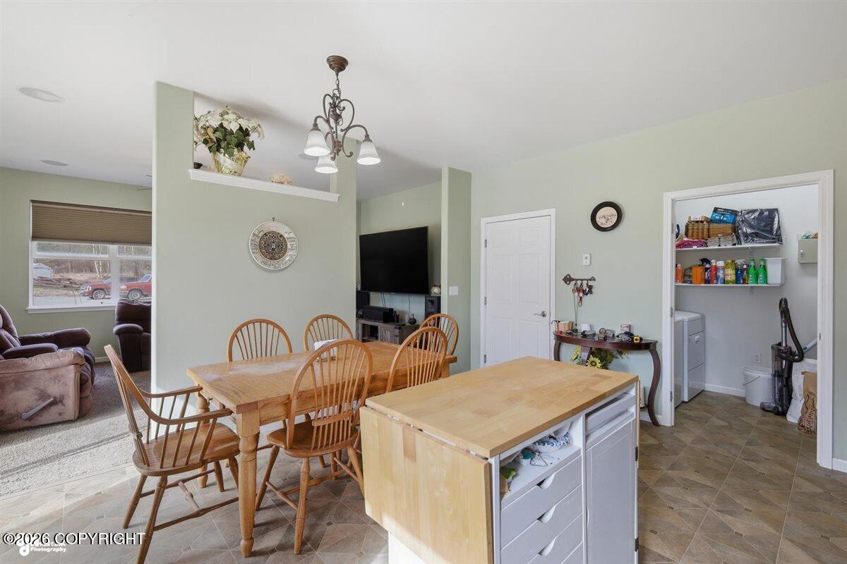 1261 E Spruce Avenue Property Photo 6
