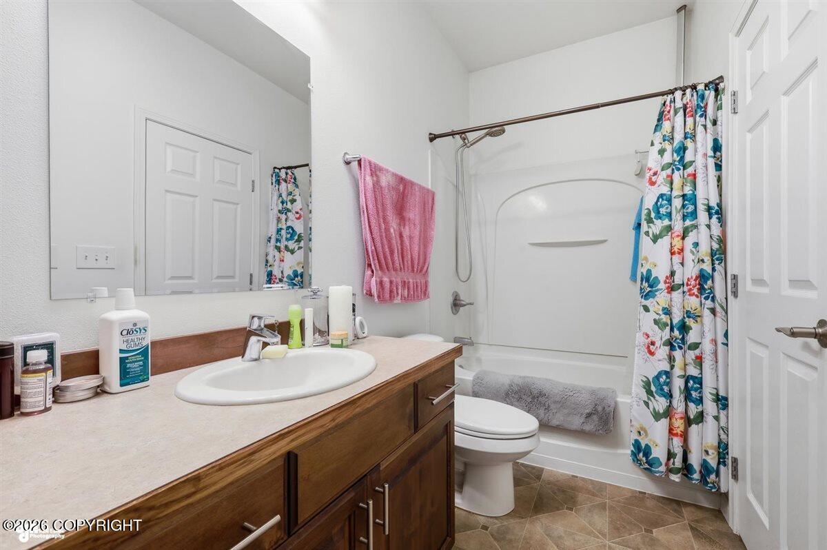 1261 E Spruce Avenue Property Photo 12
