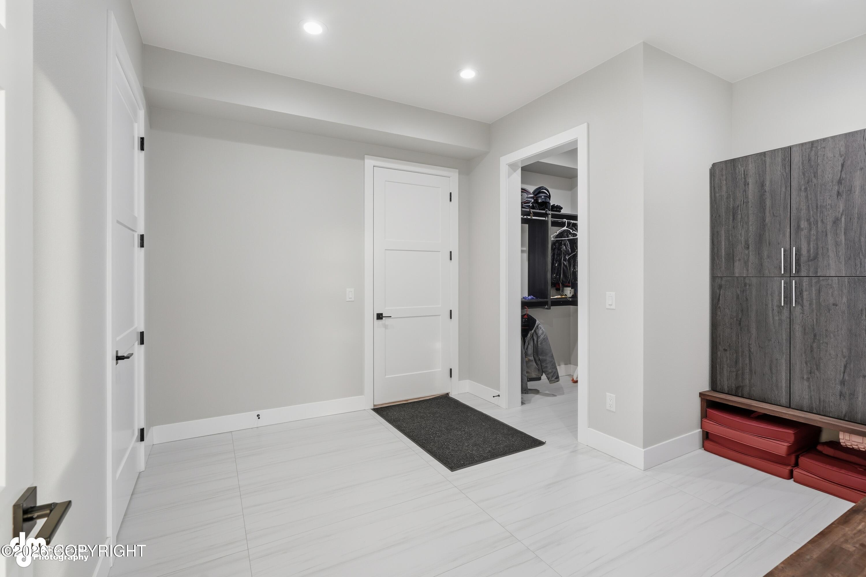 6407 Southpointe Ridge Drive Property Photo 28