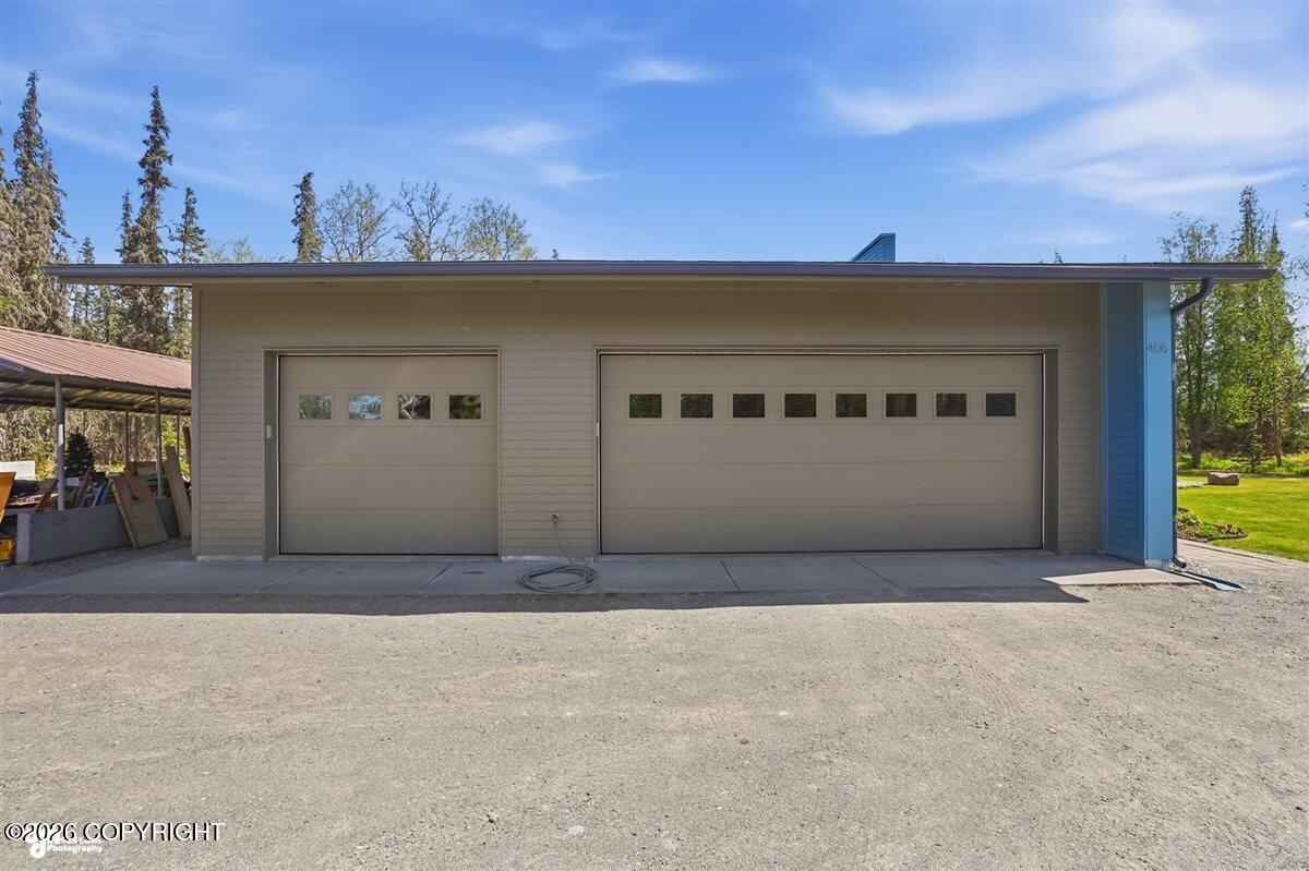 406 Cinderella Street Property Photo 3