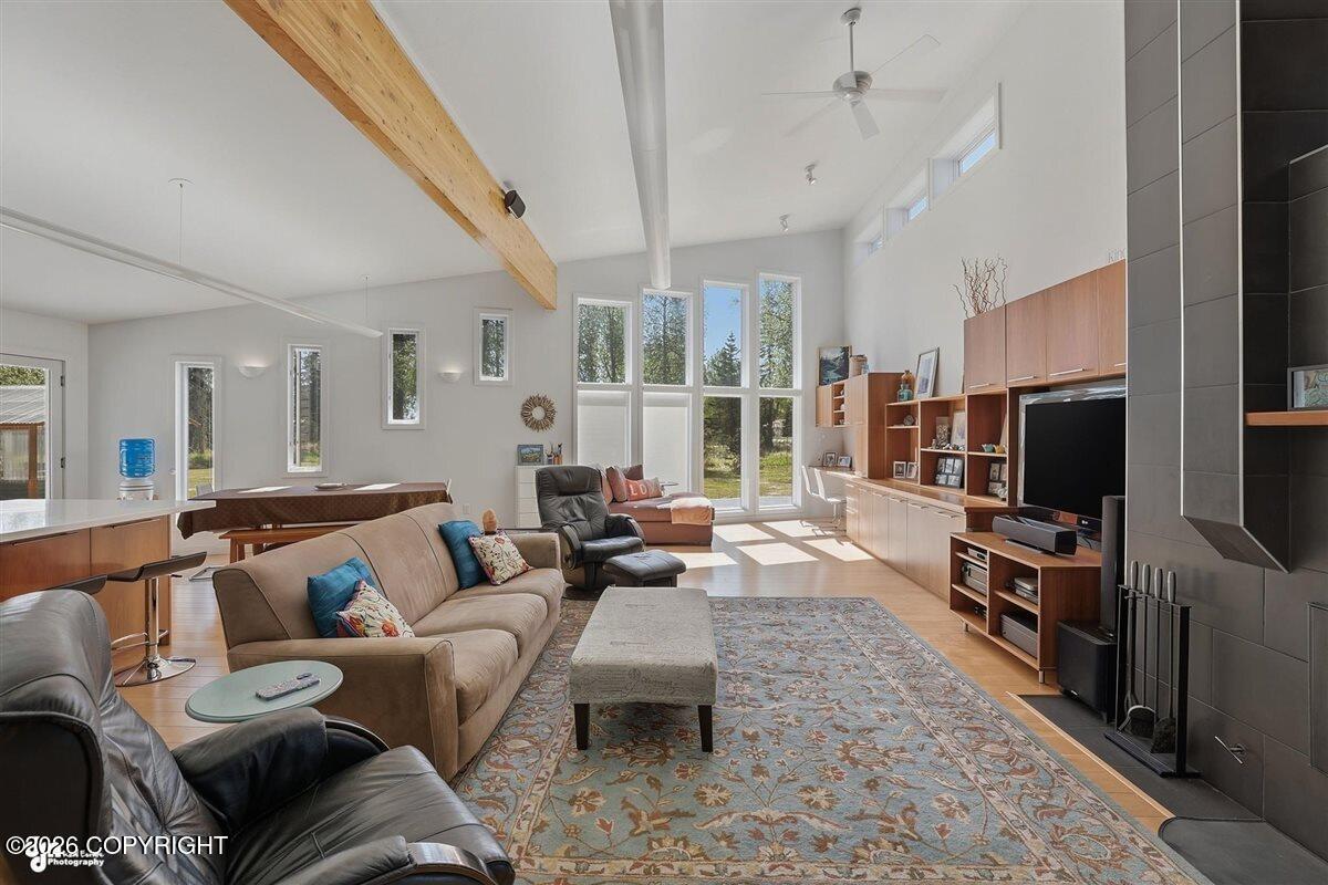 406 Cinderella Street Property Photo 10