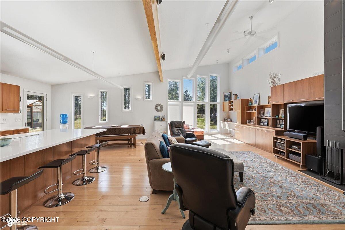 406 Cinderella Street Property Photo 11