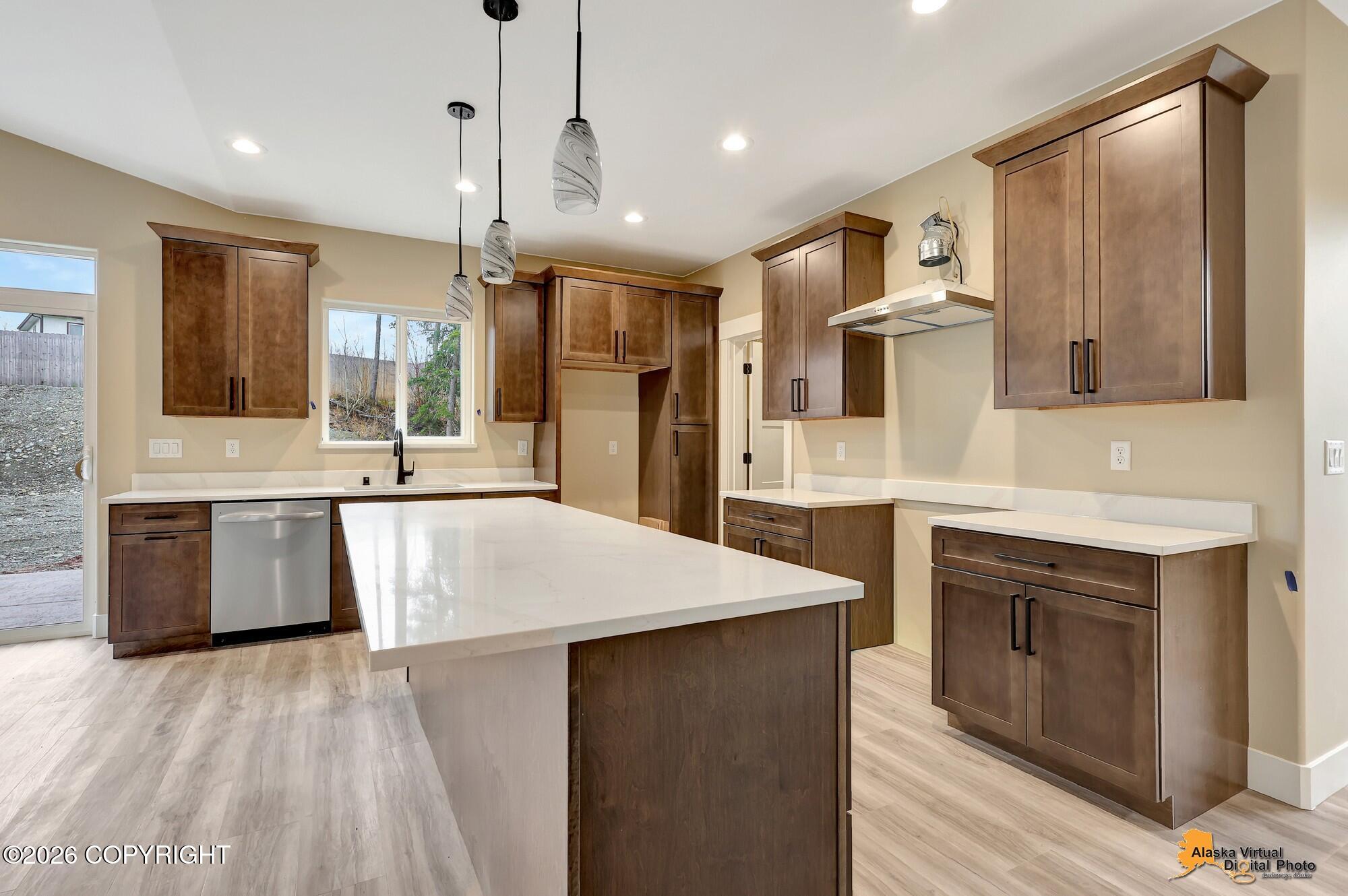 557 N Joppa Circle Property Photo 1