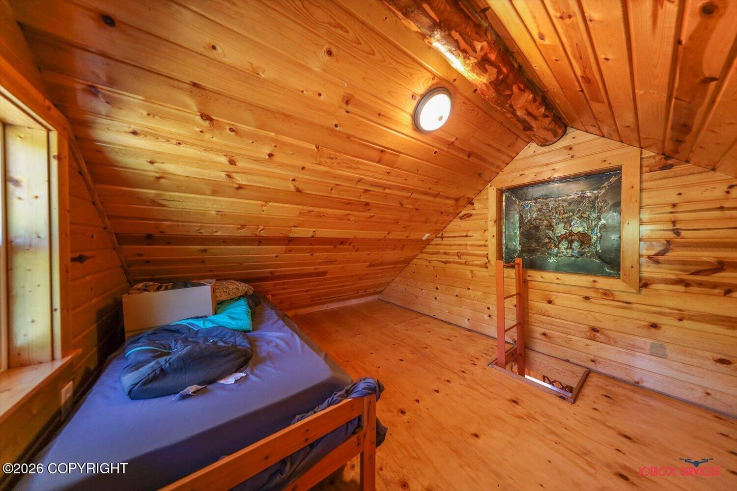 6240 N Sunset Drive Property Photo 13