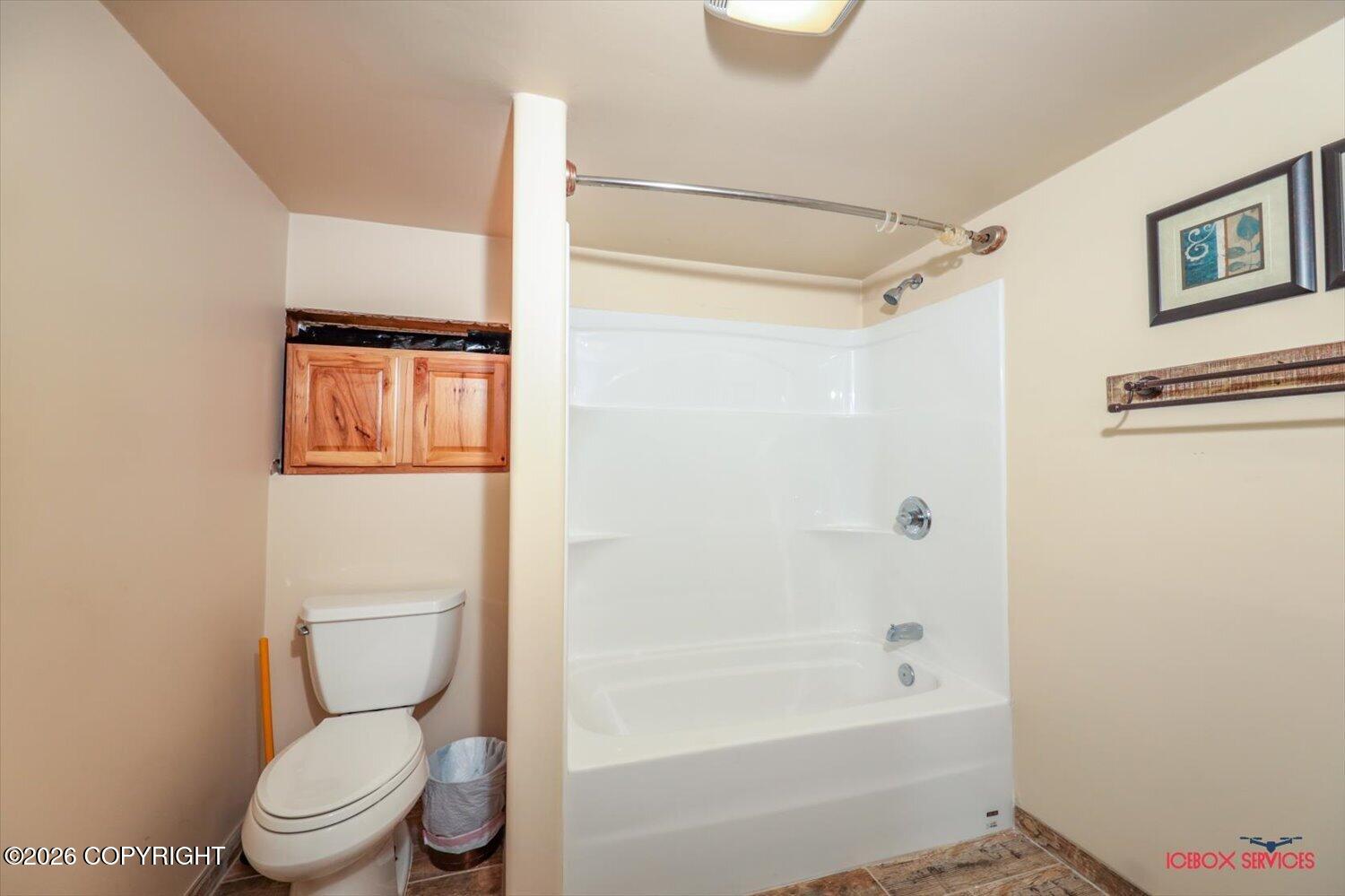 6240 N Sunset Drive Property Photo 21
