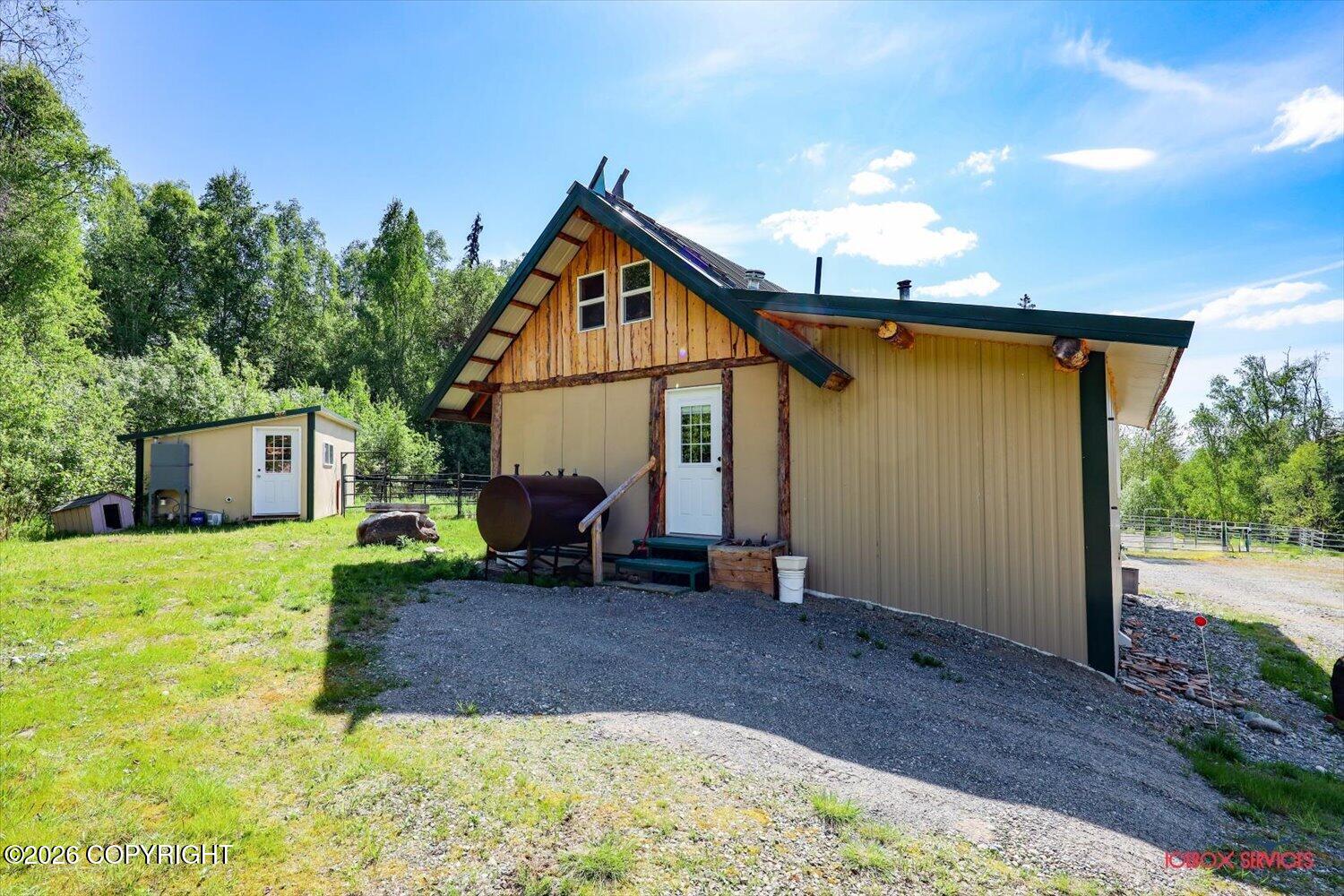 6240 N Sunset Drive Property Photo 23