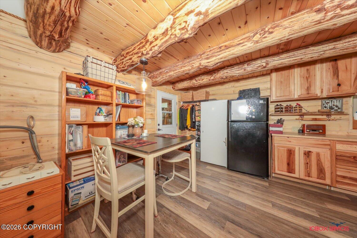 6240 N Sunset Drive Property Photo 36