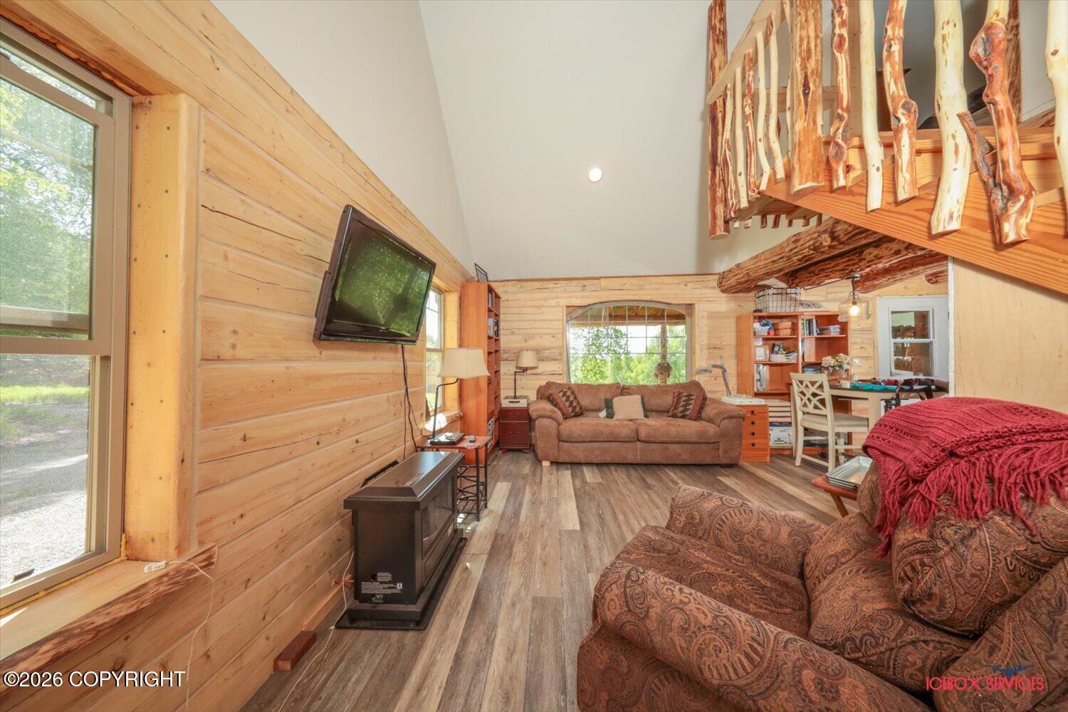 6240 N Sunset Drive Property Photo 40
