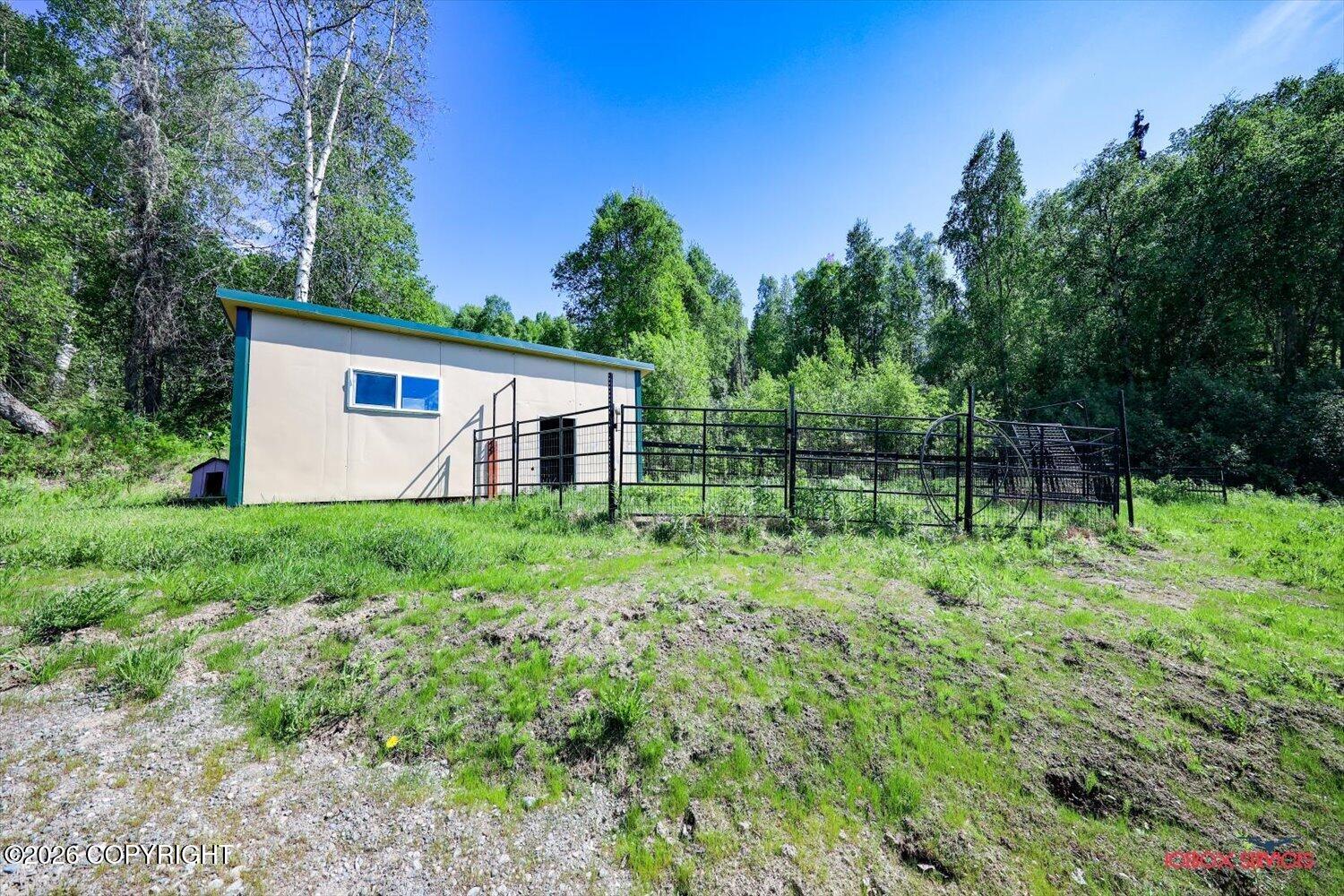 6240 N Sunset Drive Property Photo 54