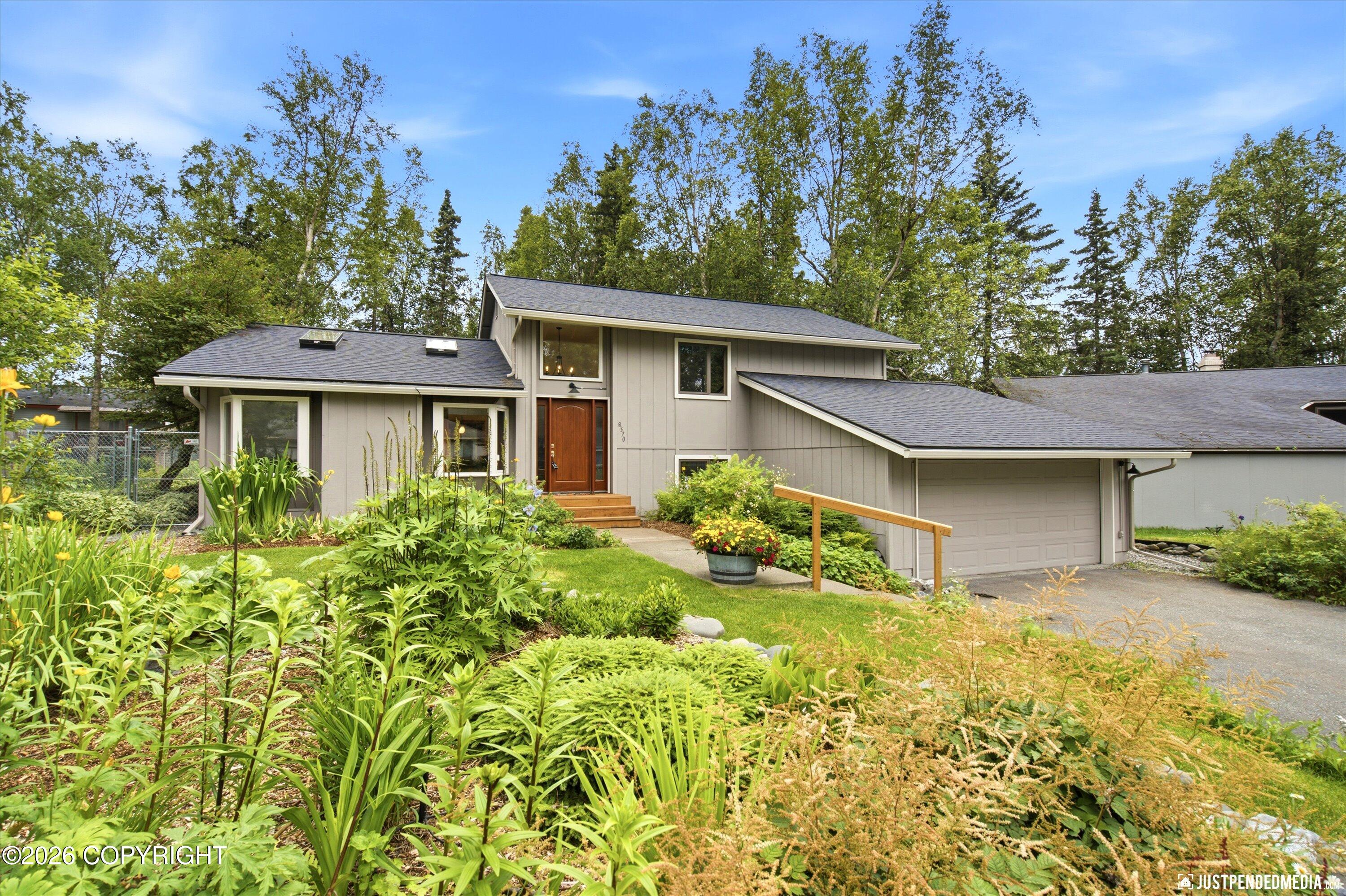 8370 Majestic Drive Property Photo 1