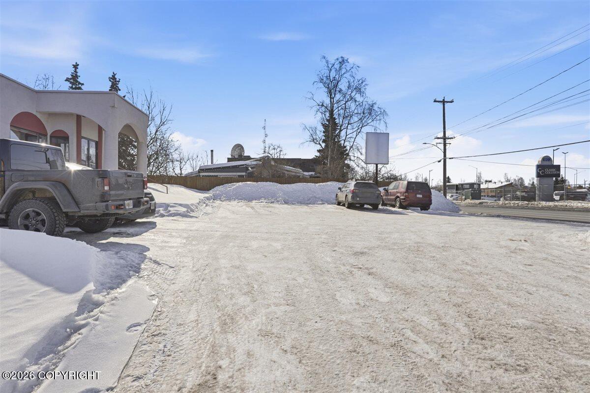 805 Gambell Street Property Photo 26