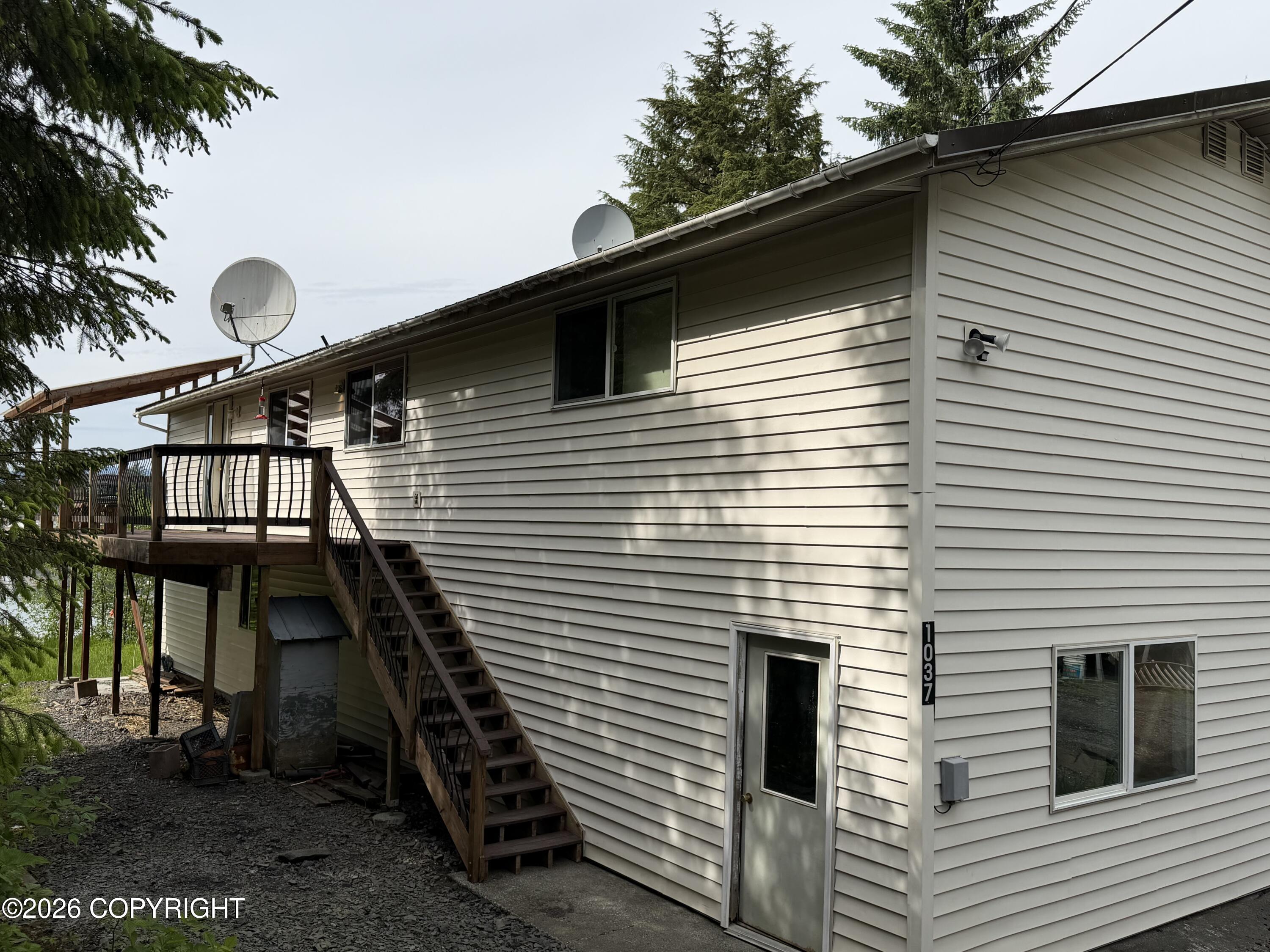 1037 Zimovia Highway Property Photo 1