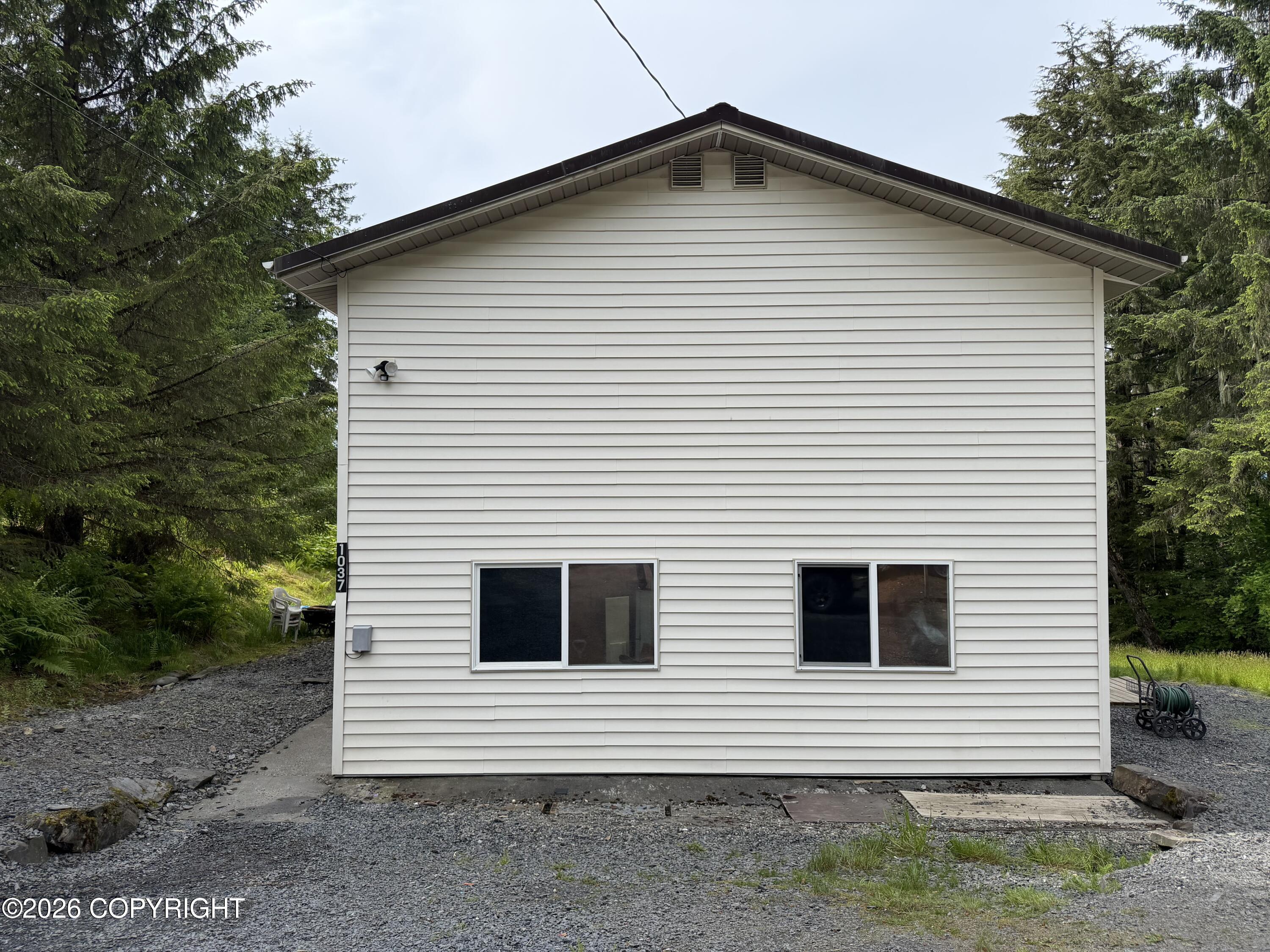 1037 Zimovia Highway Property Photo 2
