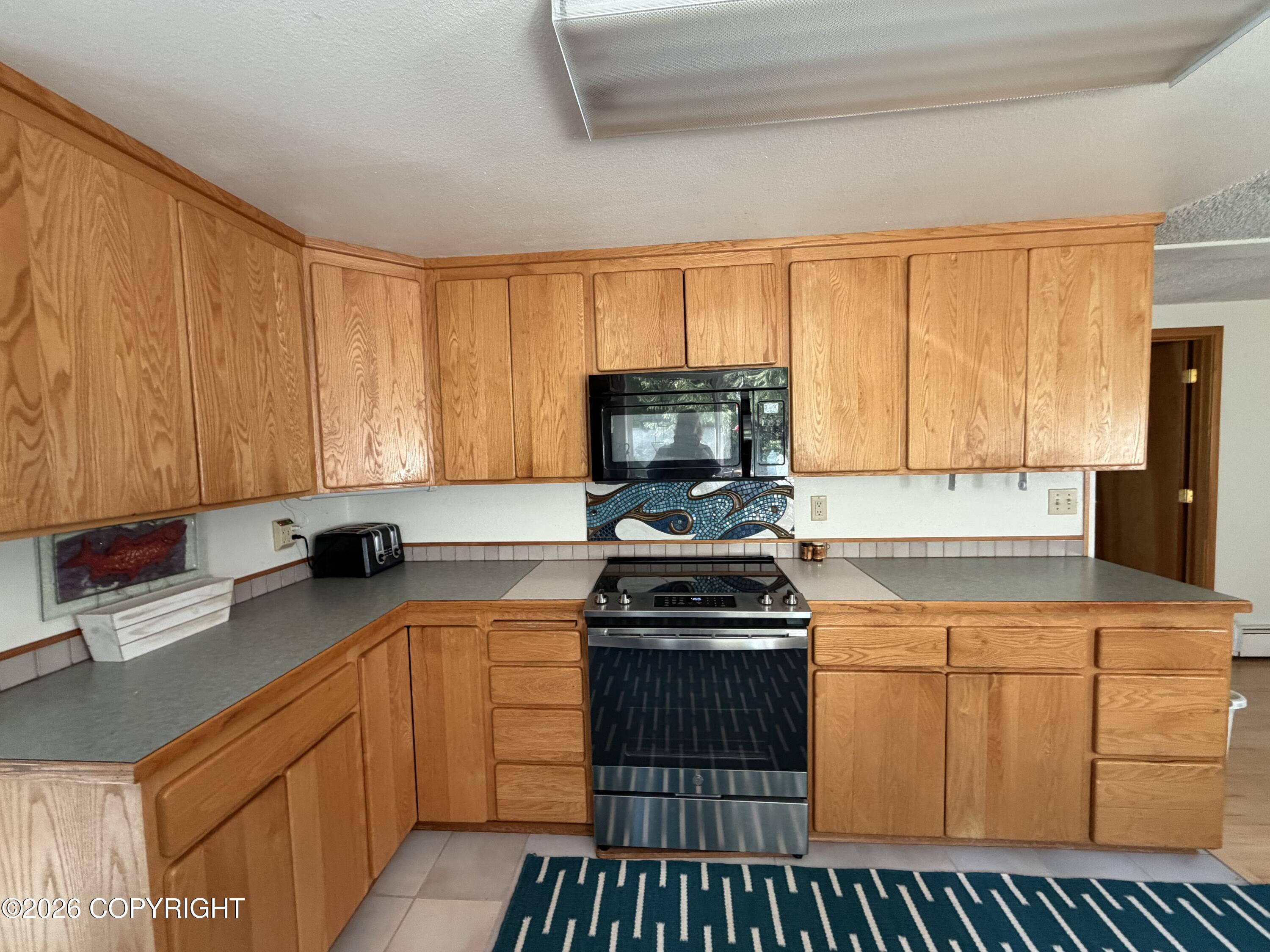 1037 Zimovia Highway Property Photo 9