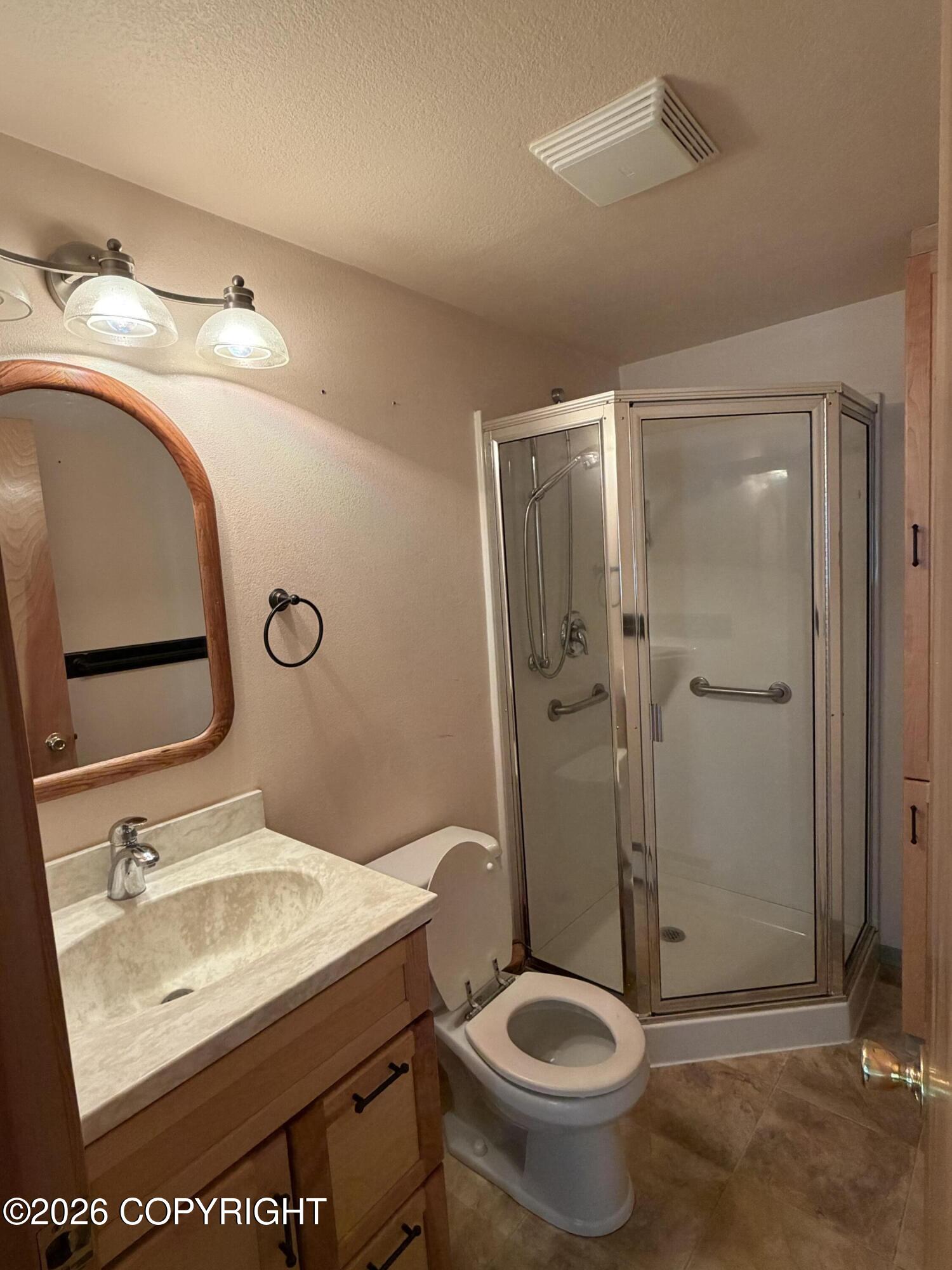 1037 Zimovia Highway Property Photo 19