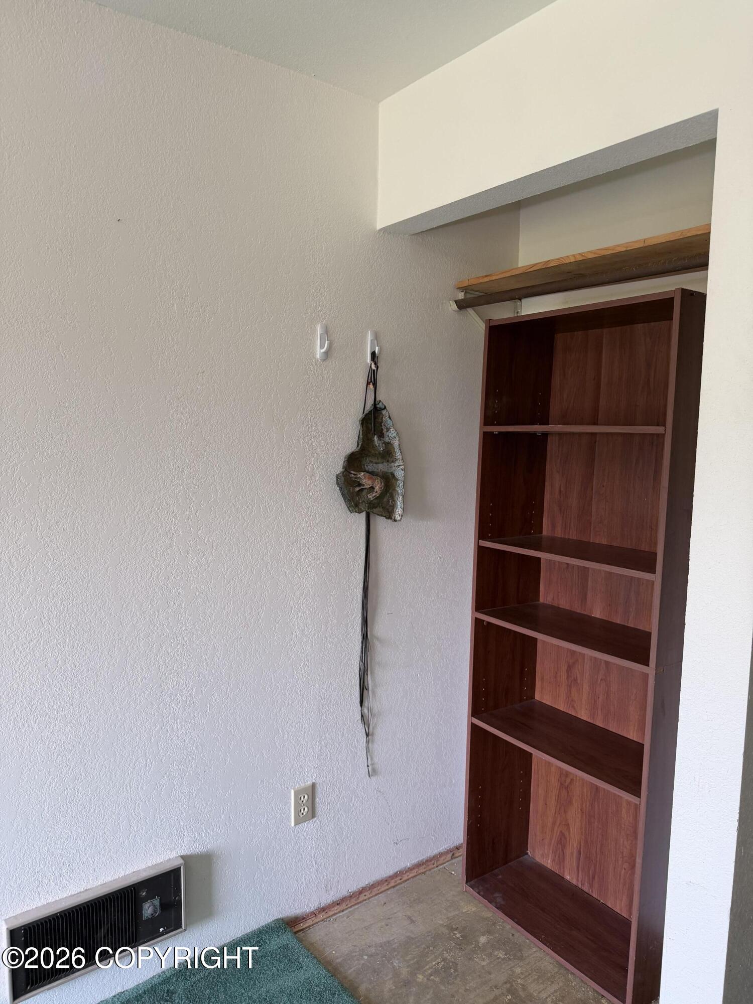 1037 Zimovia Highway Property Photo 27