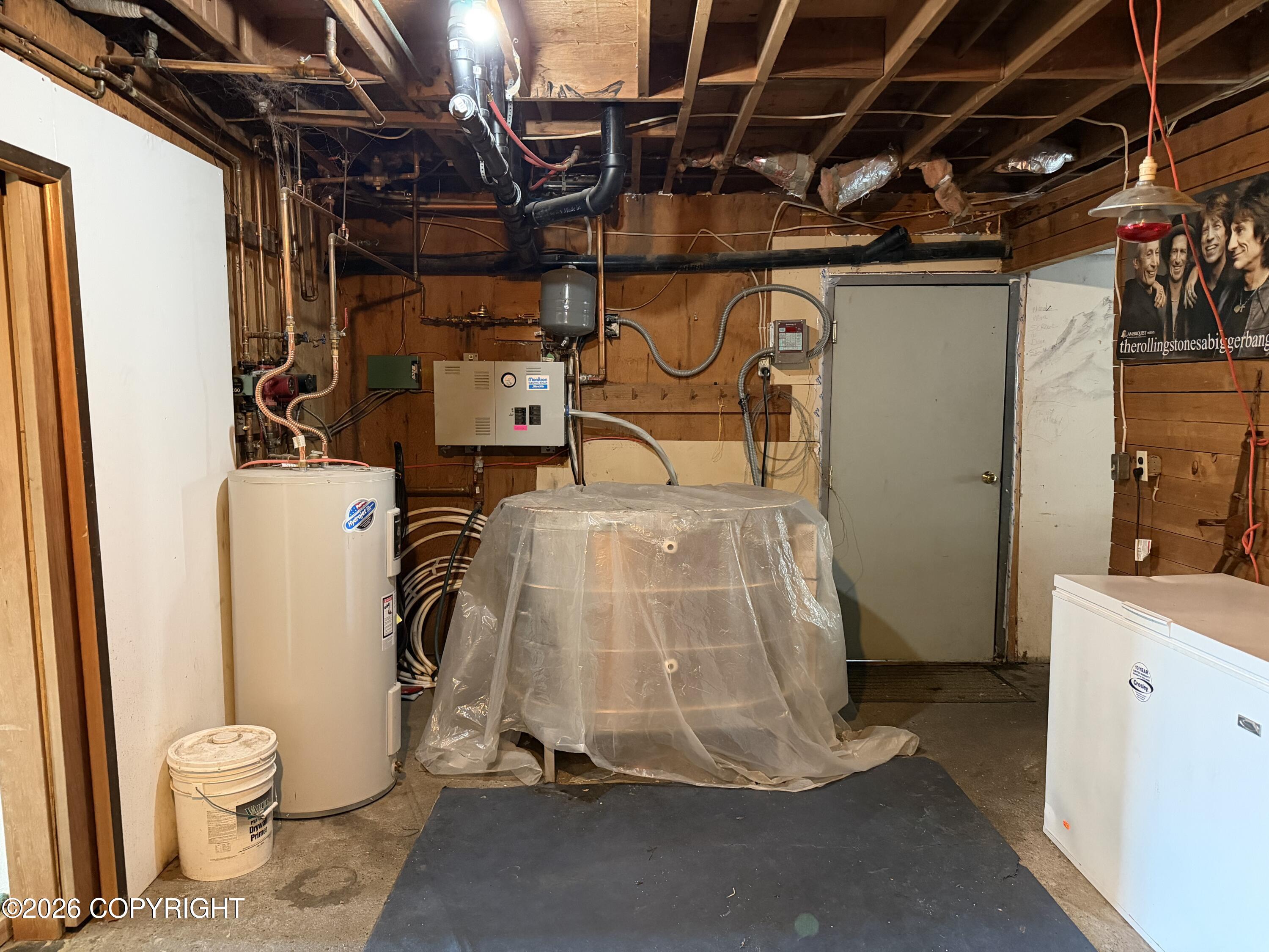 1037 Zimovia Highway Property Photo 32