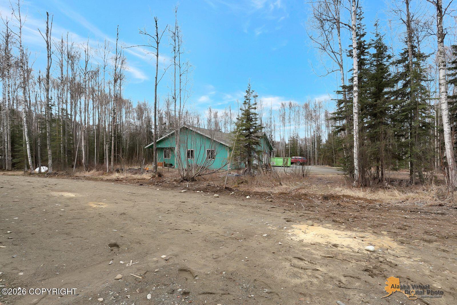 2586 N Dana Court Property Photo 4