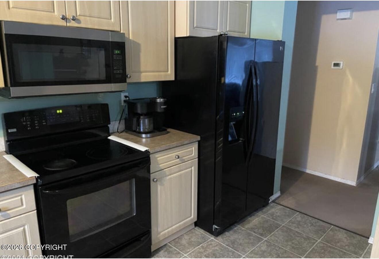 000 Borealis Avenue Property Photo 7