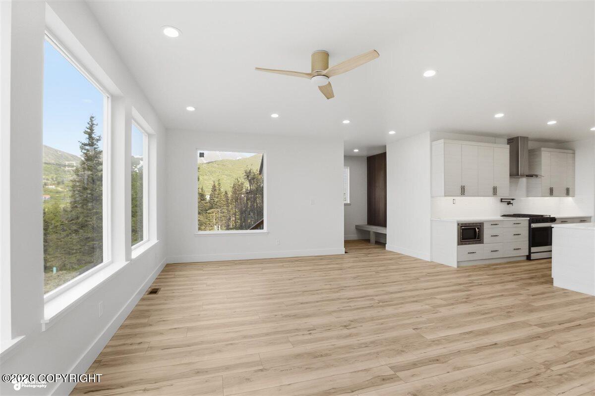 7920 Viola Circle Property Photo 5