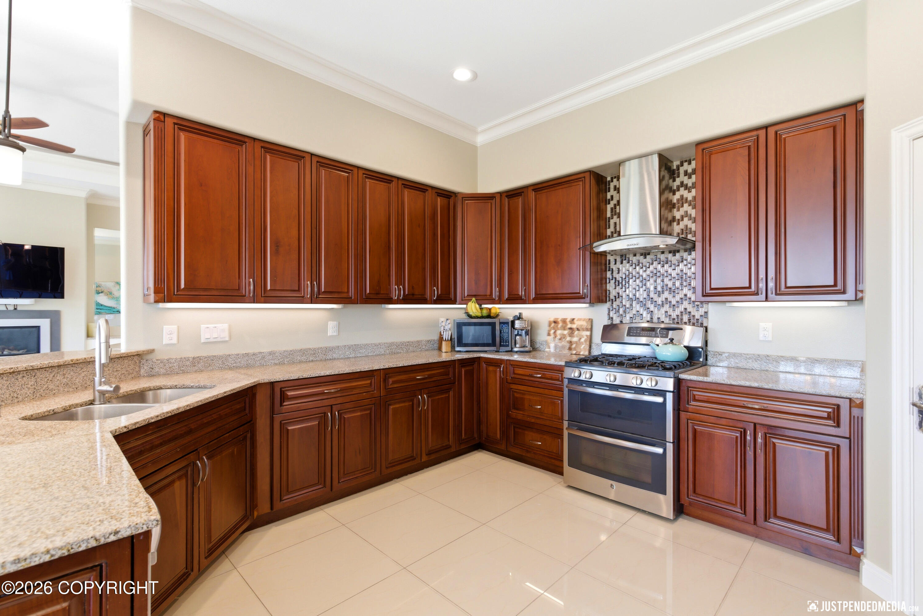 5570 S Irwin Drive Property Photo 14