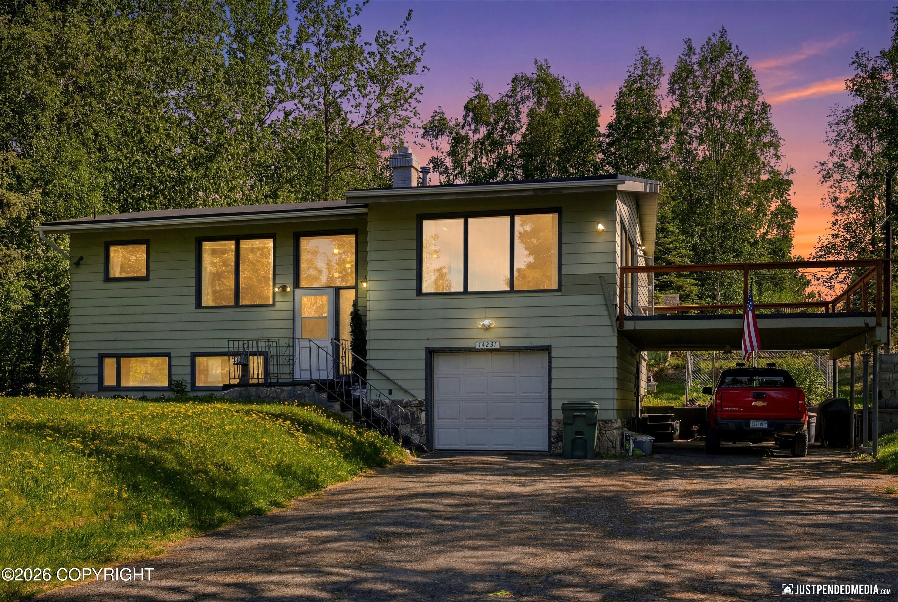 14231 Sunview Drive Property Photo 1