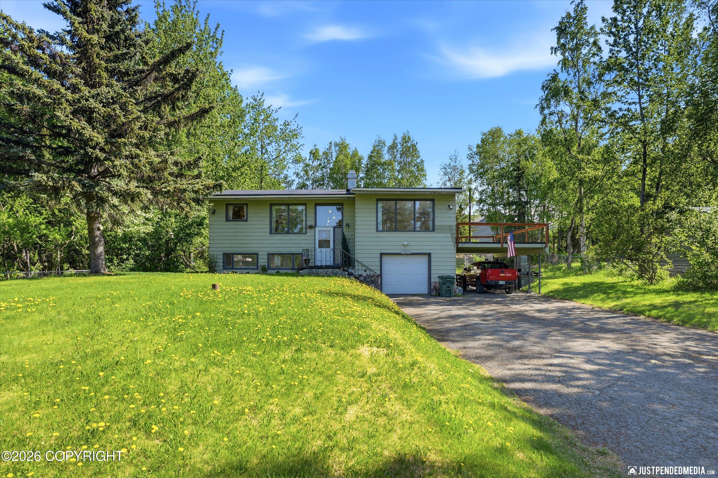 14231 Sunview Drive Property Photo 2