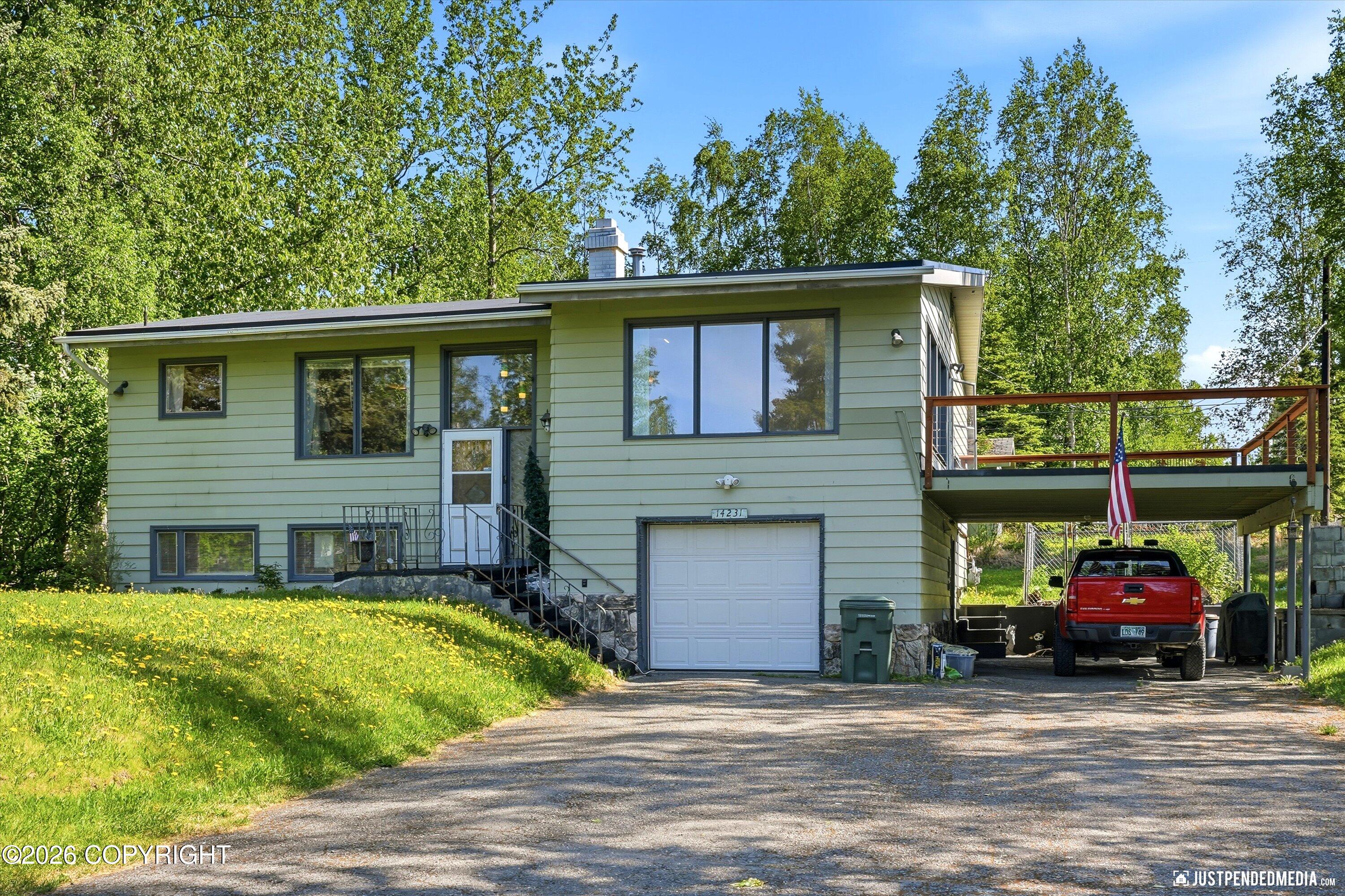 14231 Sunview Drive Property Photo 3