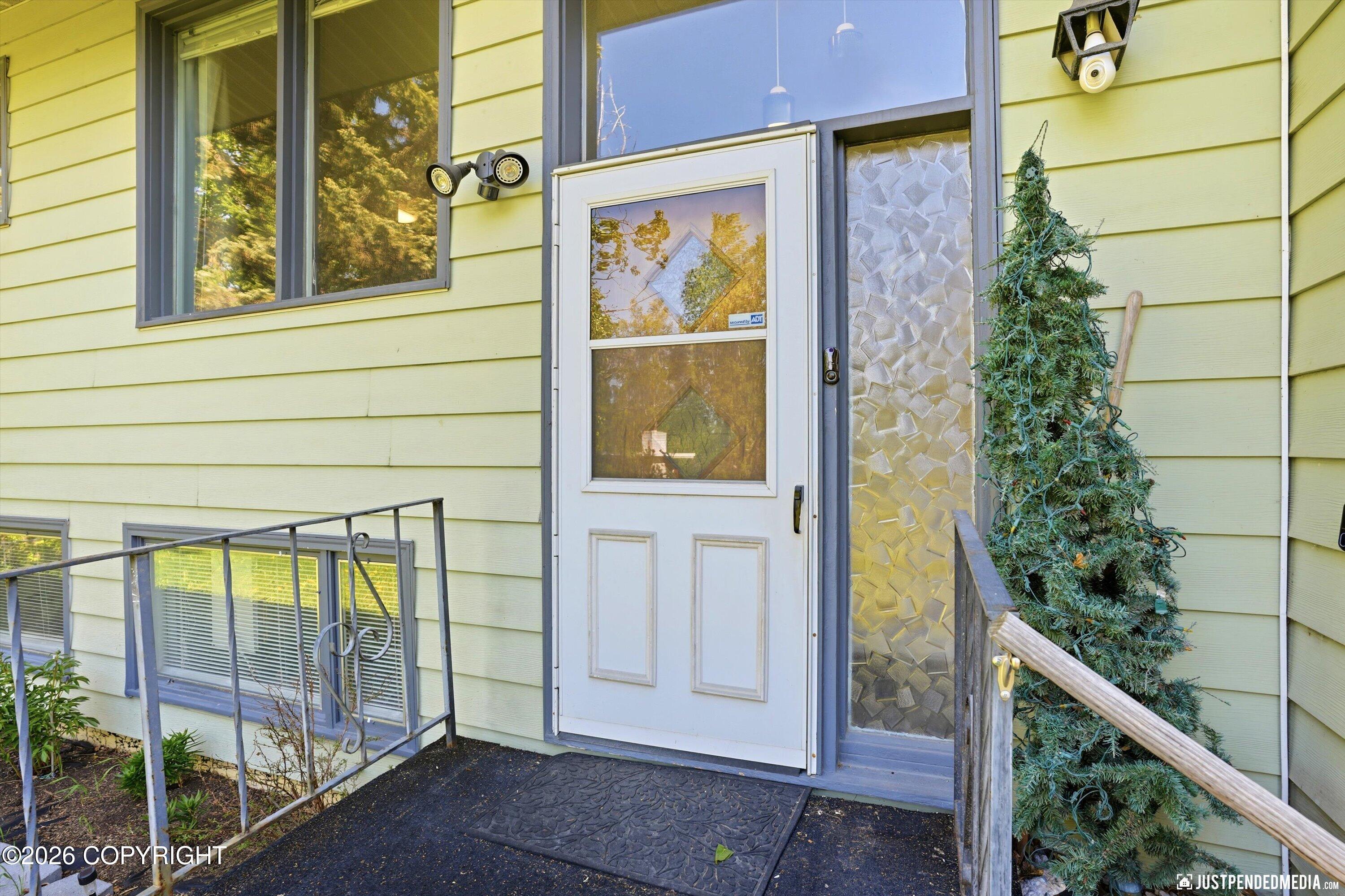 14231 Sunview Drive Property Photo 4