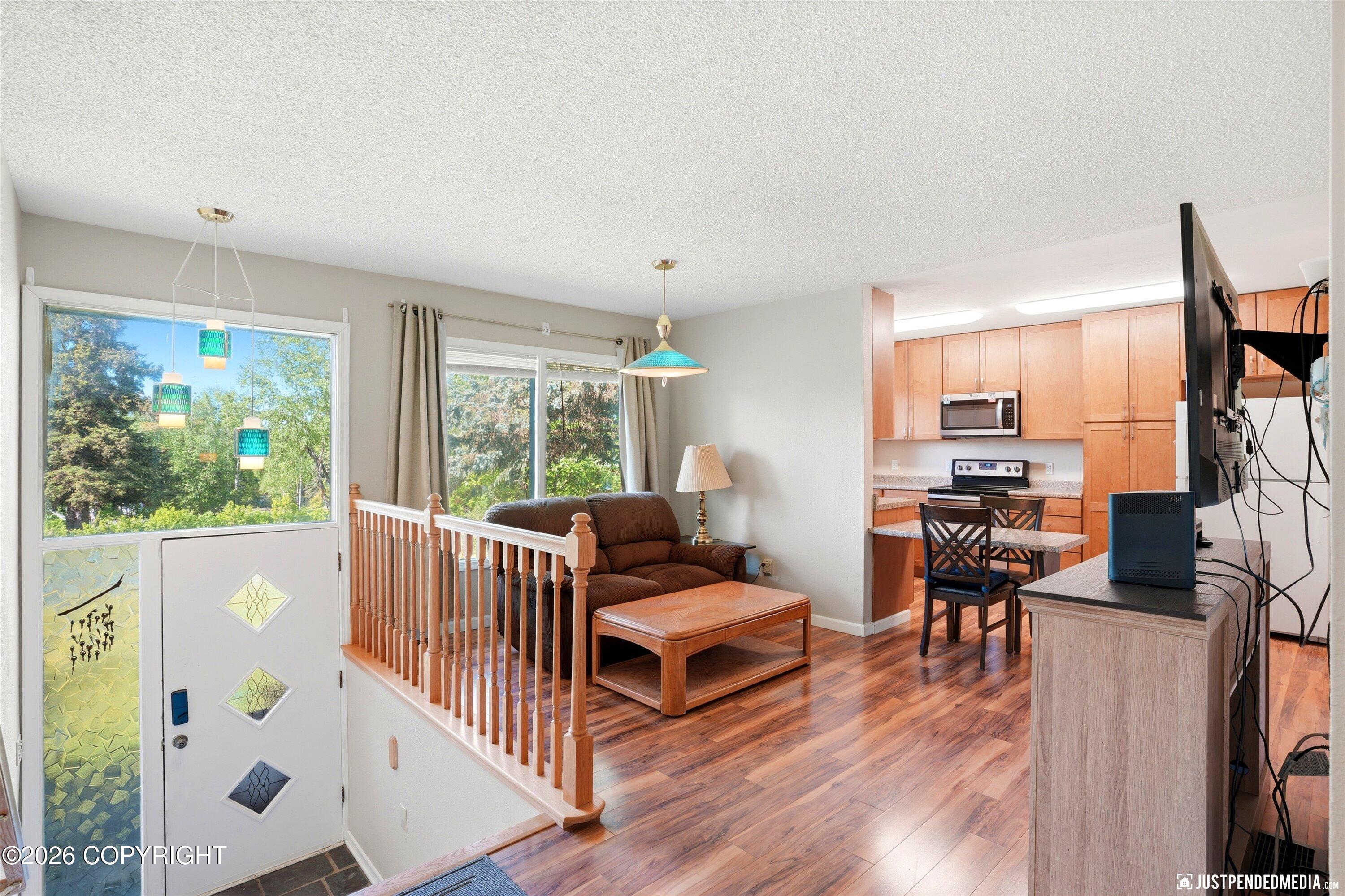 14231 Sunview Drive Property Photo 6
