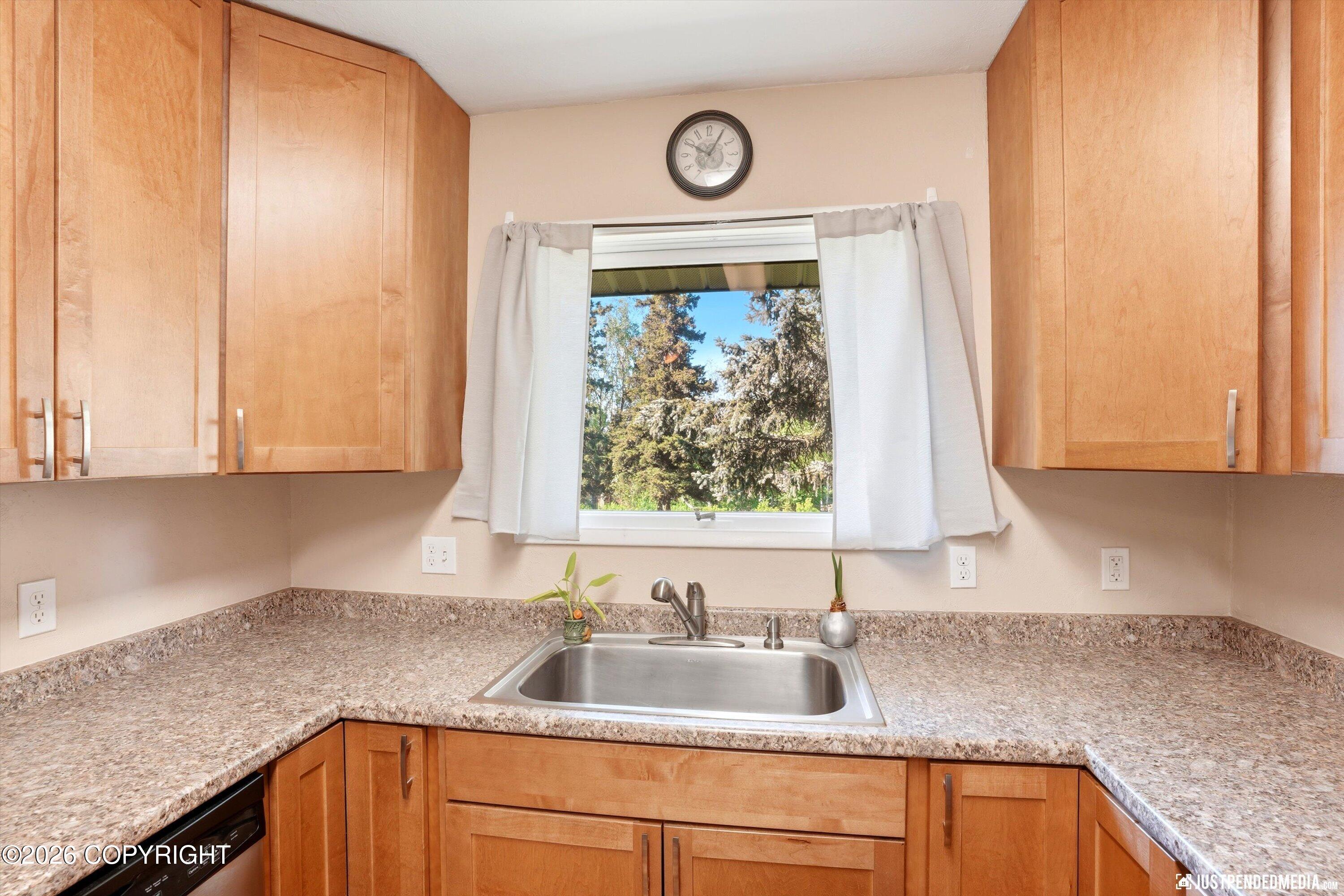 14231 Sunview Drive Property Photo 10