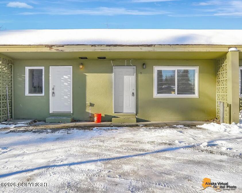 1227 E 11th Avenue Property Photo 3