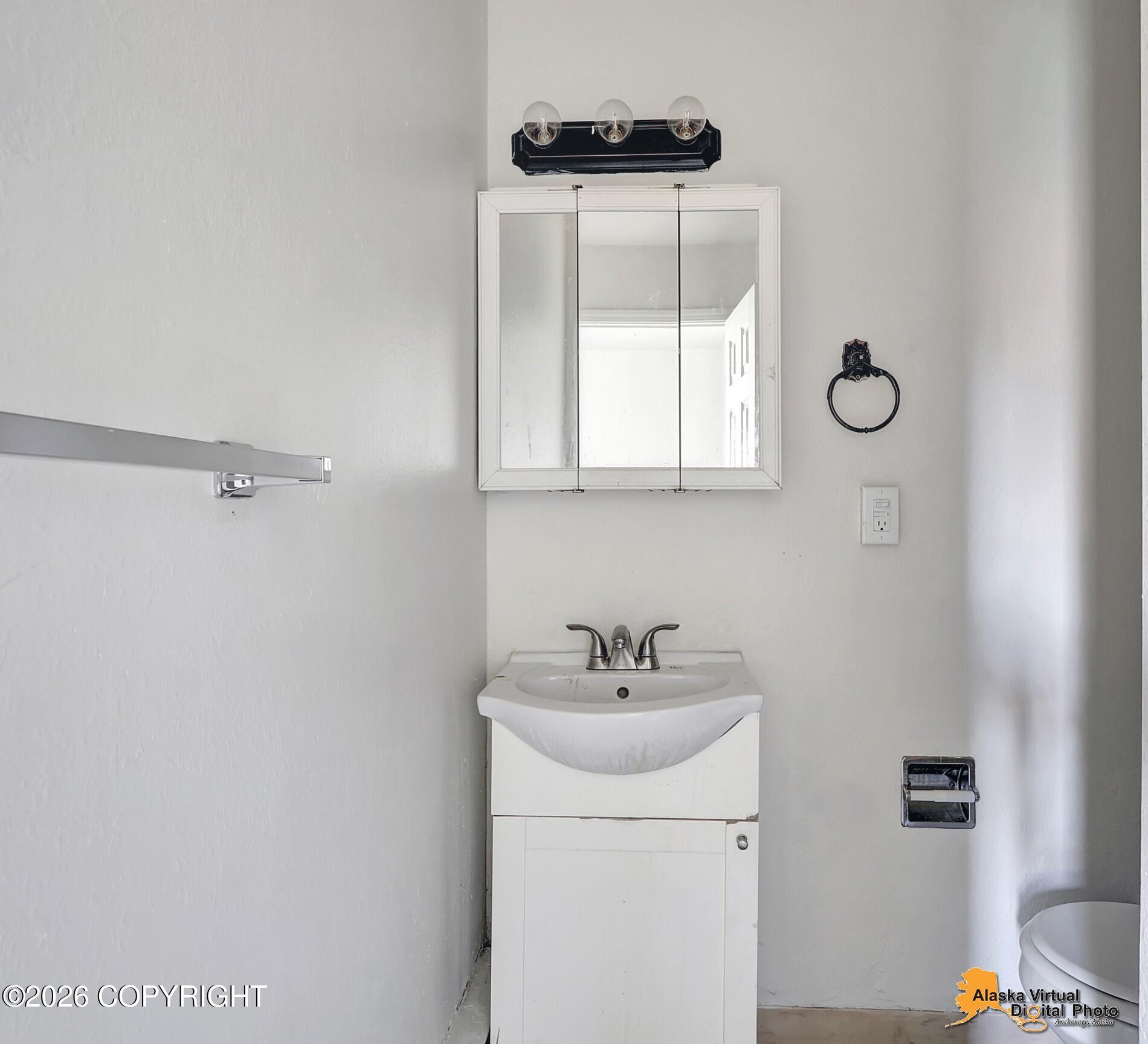 1227 E 11th Avenue Property Photo 27
