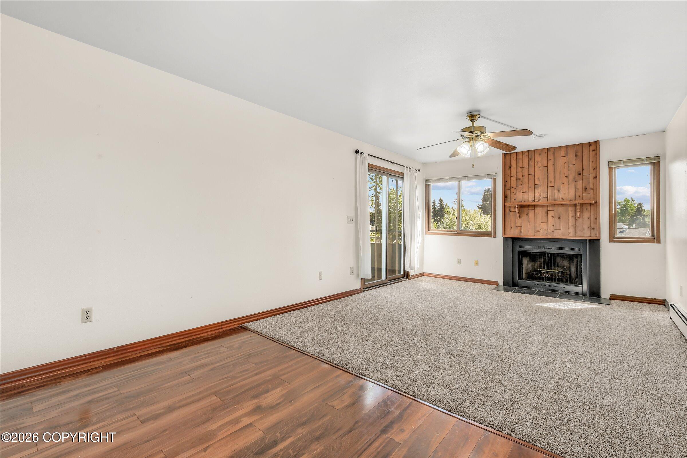 1630 Eastridge Drive #303 Property Photo 3