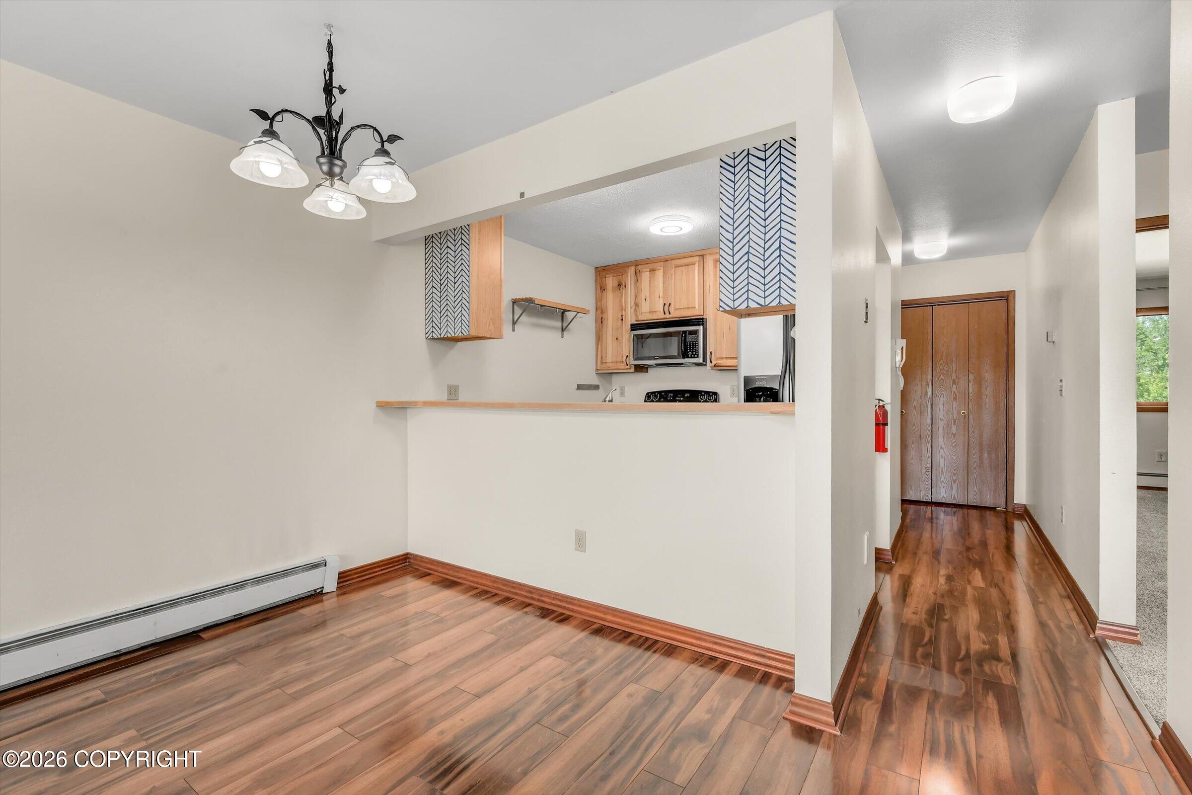 1630 Eastridge Drive #303 Property Photo 8