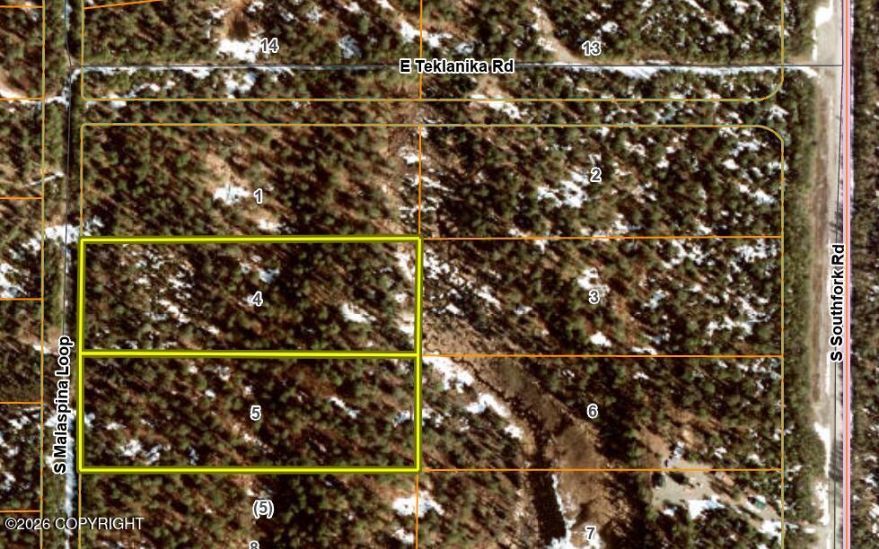36055 S Malaspina Loop Property Photo 3