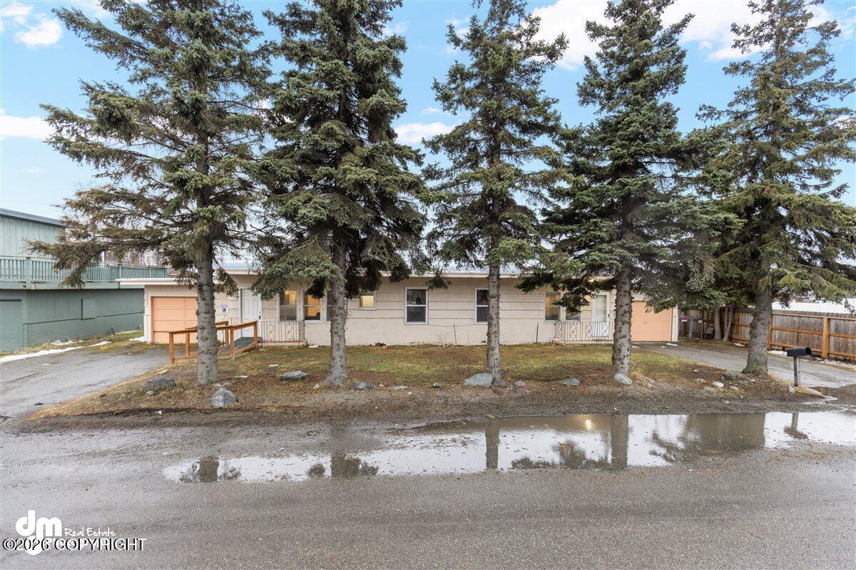 1102 W 29th Place Property Photo 25