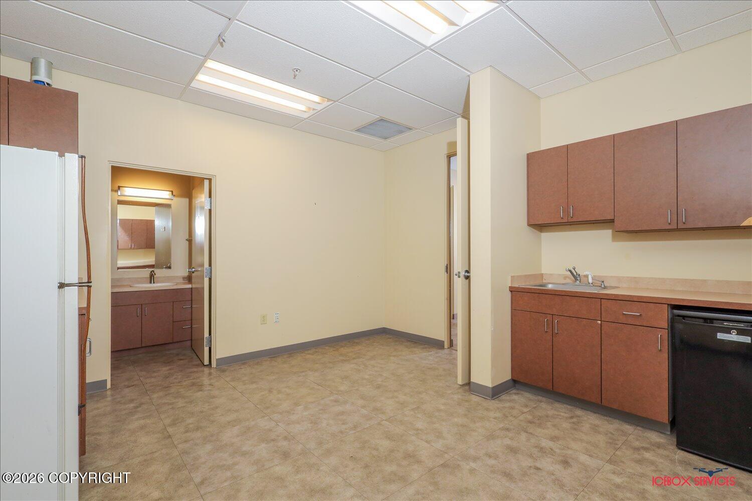 892 E Usa Circle Property Photo 18