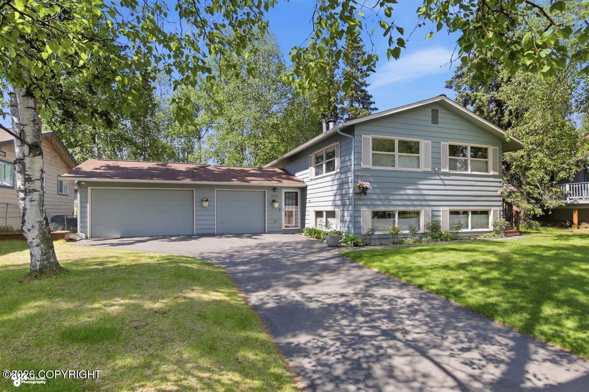 3056 Glacier Street Property Photo 1