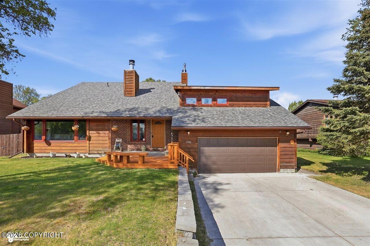 1506 Toyon Way Property Photo 1