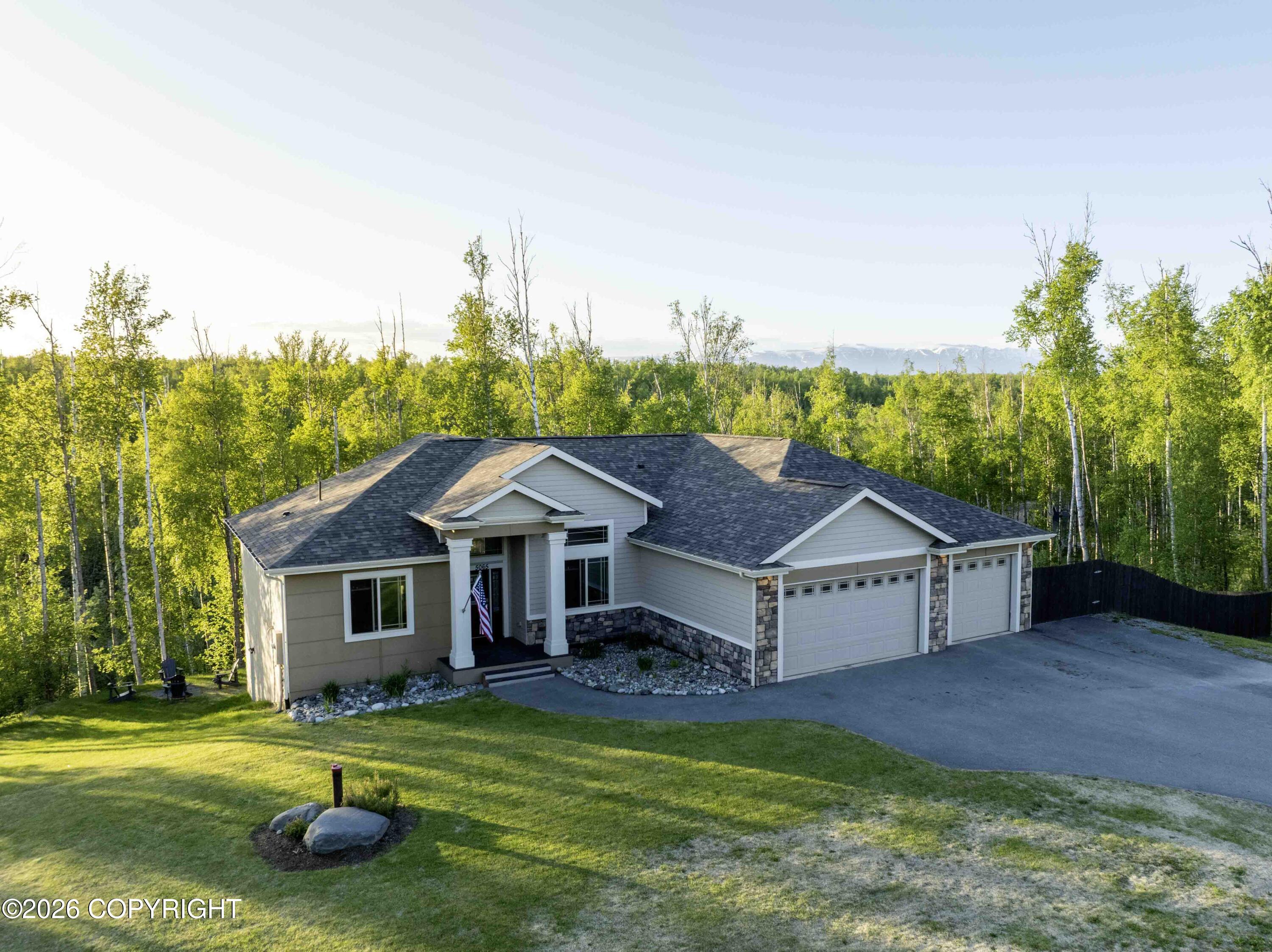 5065 W Pinnacle Ridge Circle Property Photo 1