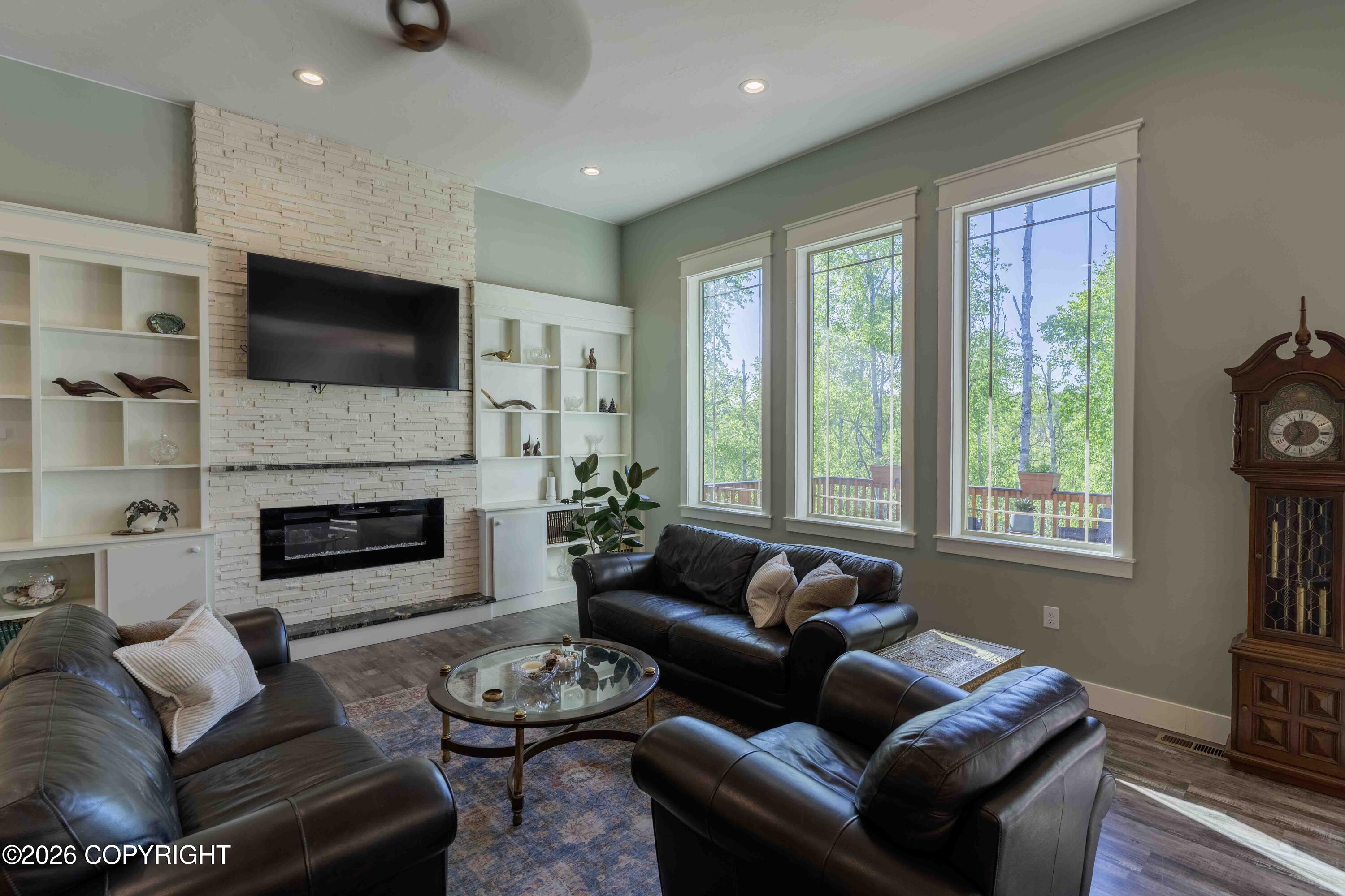 5065 W Pinnacle Ridge Circle Property Photo 3
