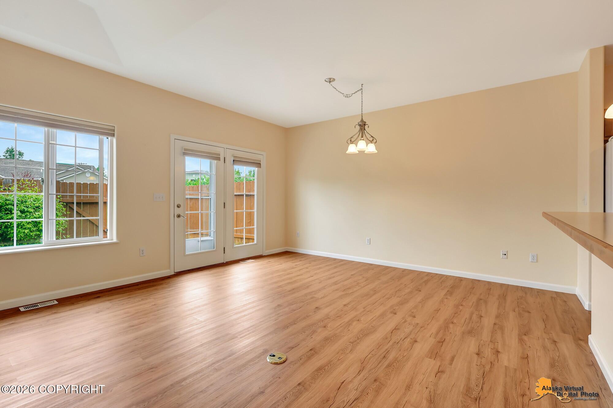 1425 S Center Point Drive Property Photo 10