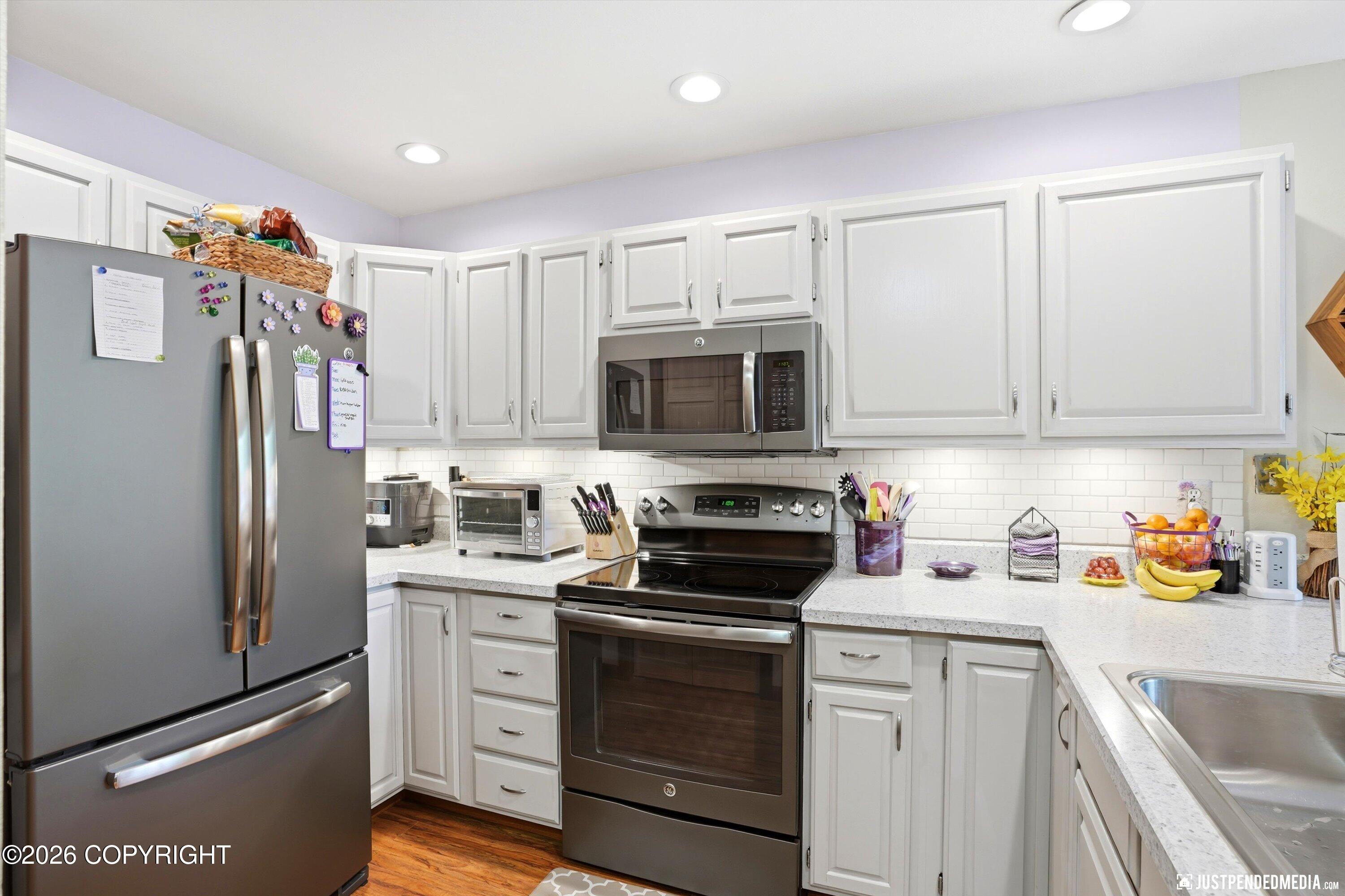 2201 Jennison Circle Property Photo 3
