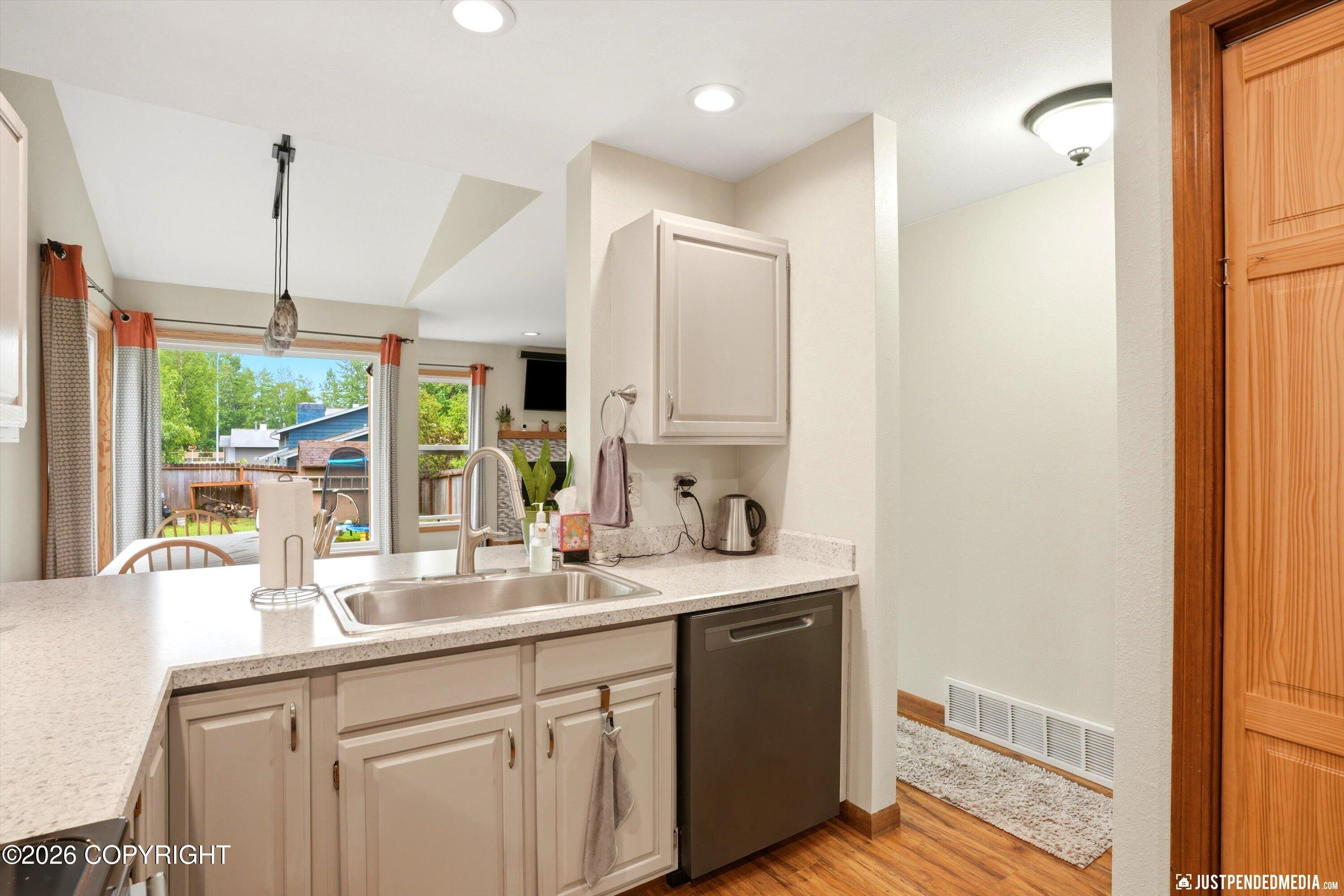 2201 Jennison Circle Property Photo 5