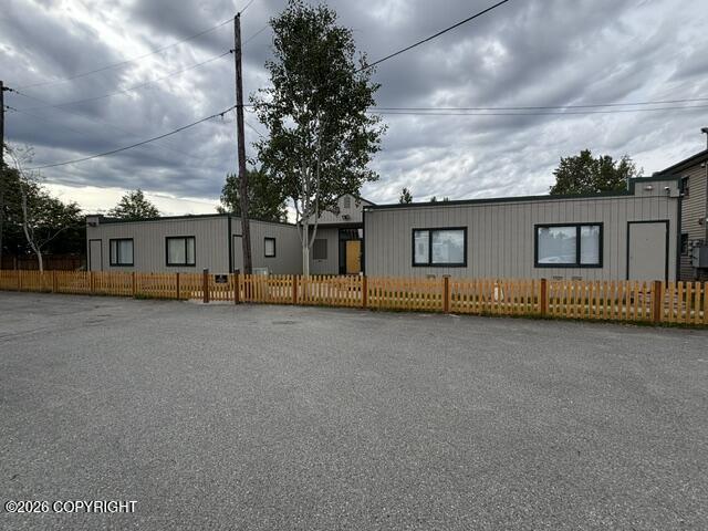 1010 W Fireweed Lane Property Photo 9
