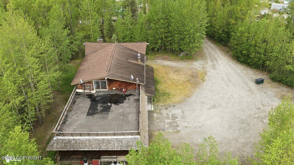 41327 Crater Lane Property Photo 8