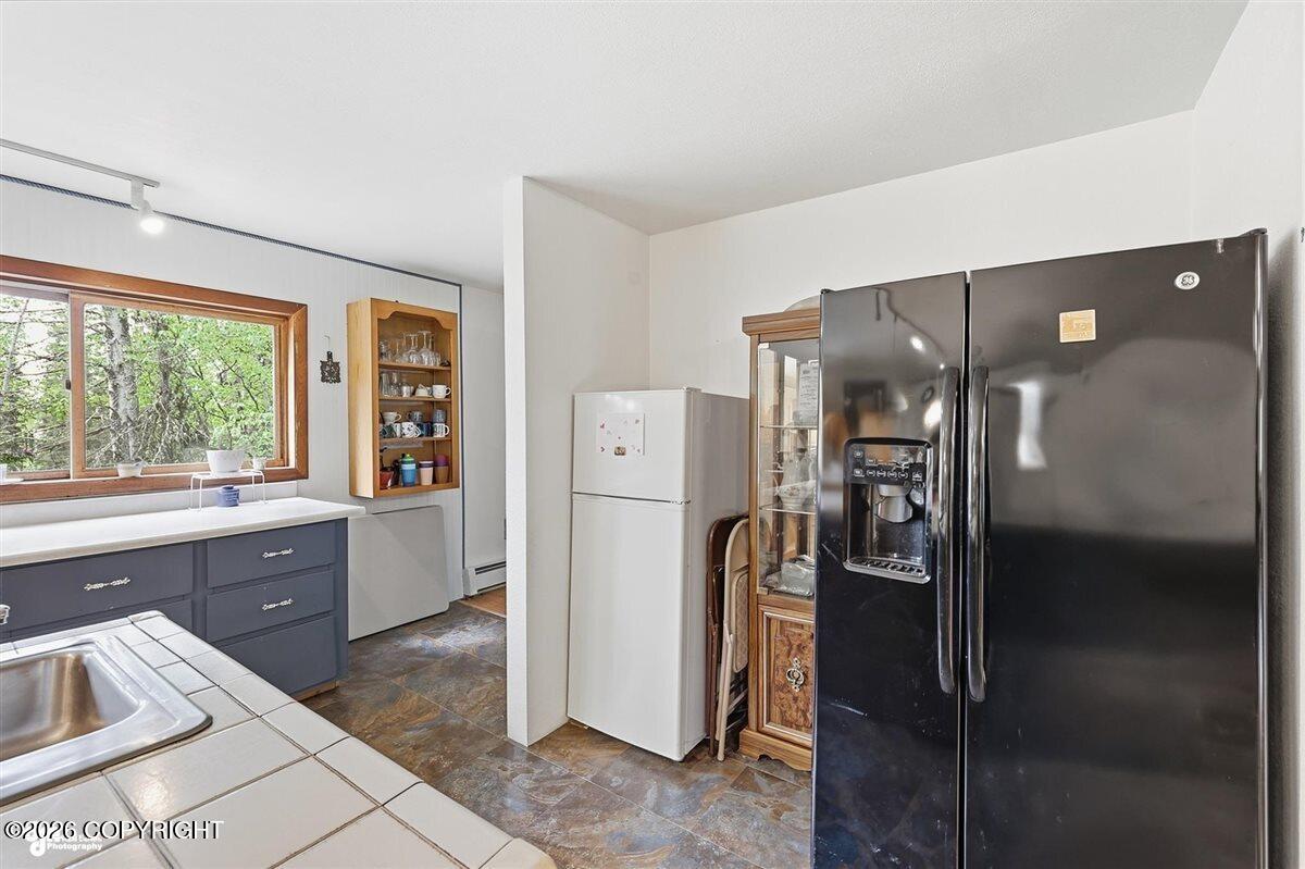 41327 Crater Lane Property Photo 18