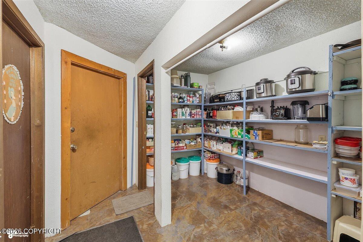 41327 Crater Lane Property Photo 26