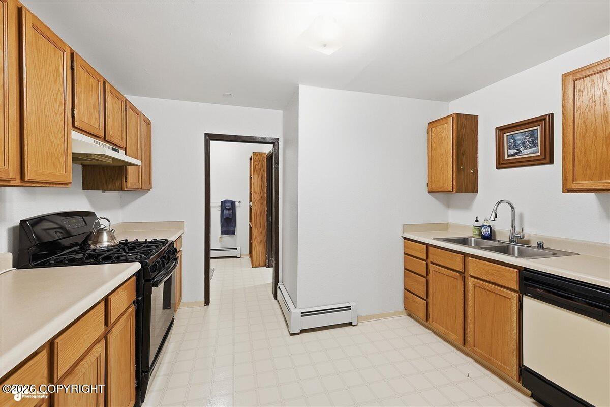 41327 Crater Lane Property Photo 41